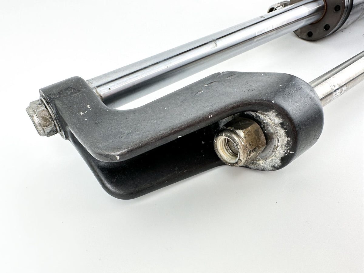 SeaStar Front Mount Outboard Hydraulic Steering Cylinder Assembly Ram HC5345