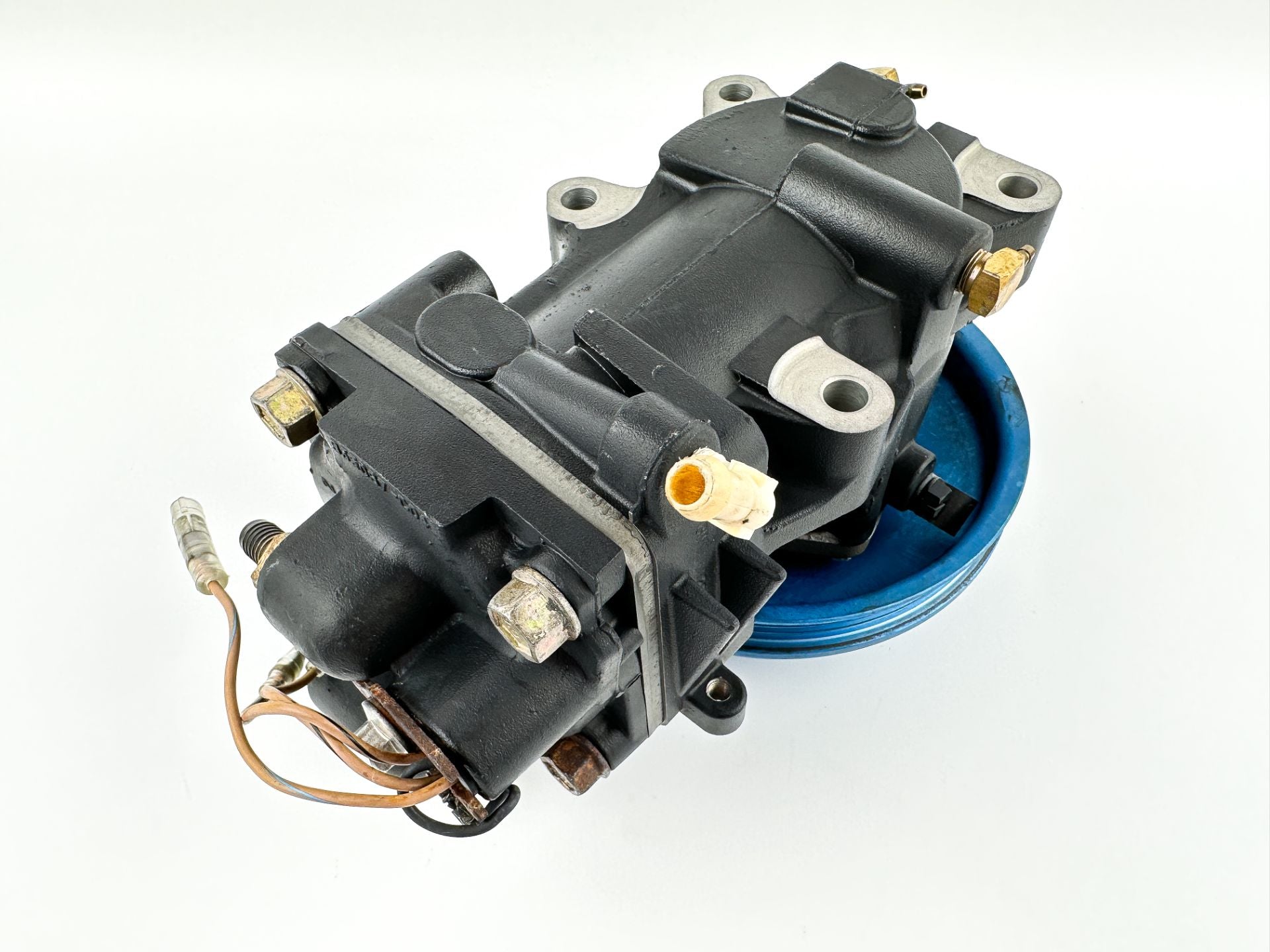 2015 Mercury 250 HP 2 Stroke Outboard Air Compressor Assembly 8M0060051 OEM