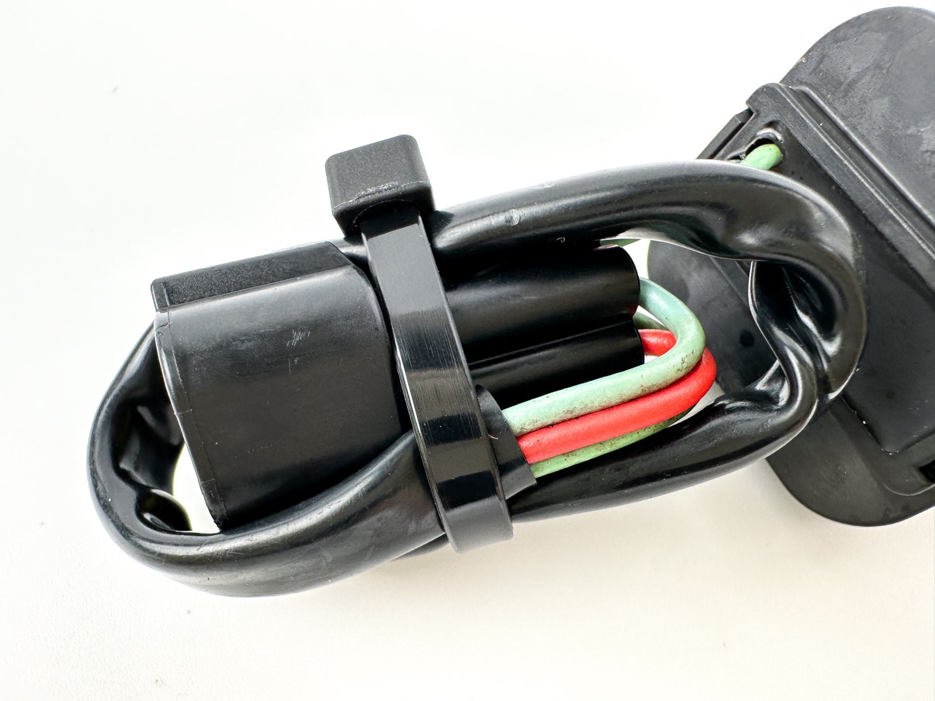 2016 Yamaha 115 HP 4 Stroke Outboard Trim Switch 69J-82563-01-00 OEM