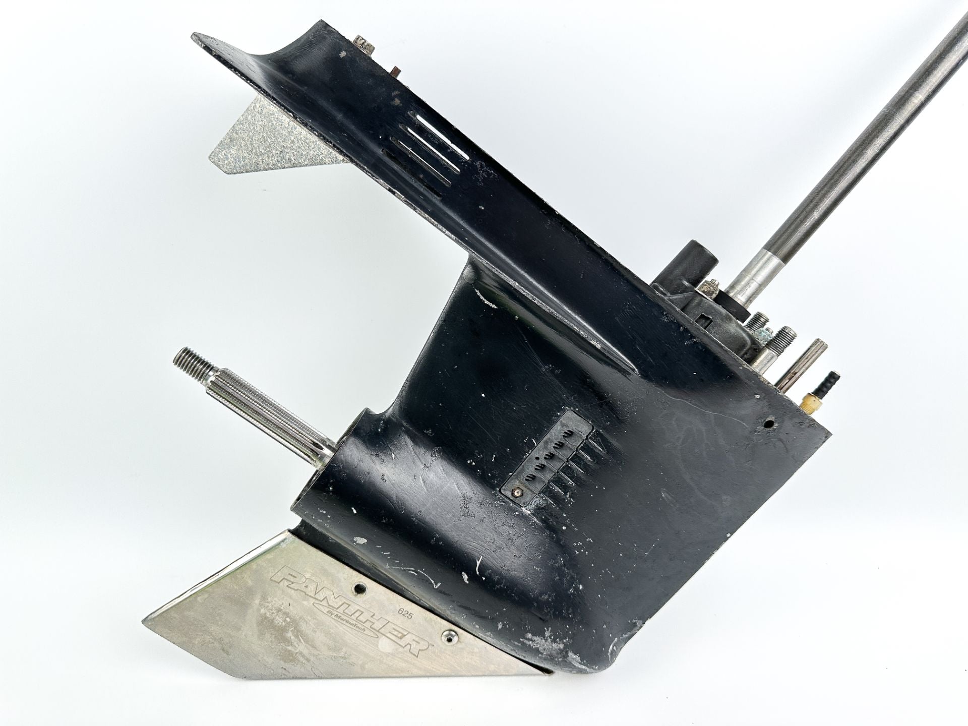 Mercury 50 60 HP 2 Stroke 3 Cylinder Lower Unit Gear Case 20" Long