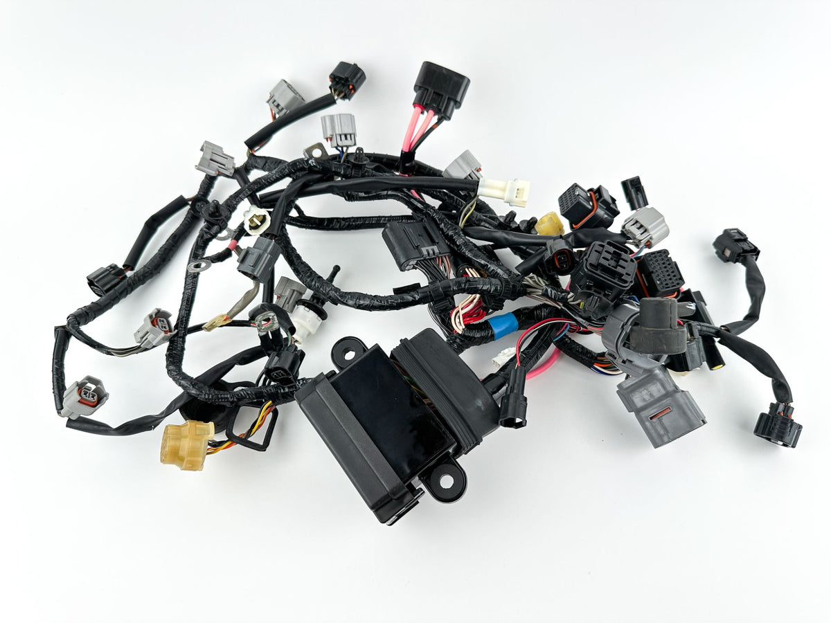 2007 Suzuki 175 HP 4 Stroke Outboard Engine Wire Harness 36610-96J10 OEM