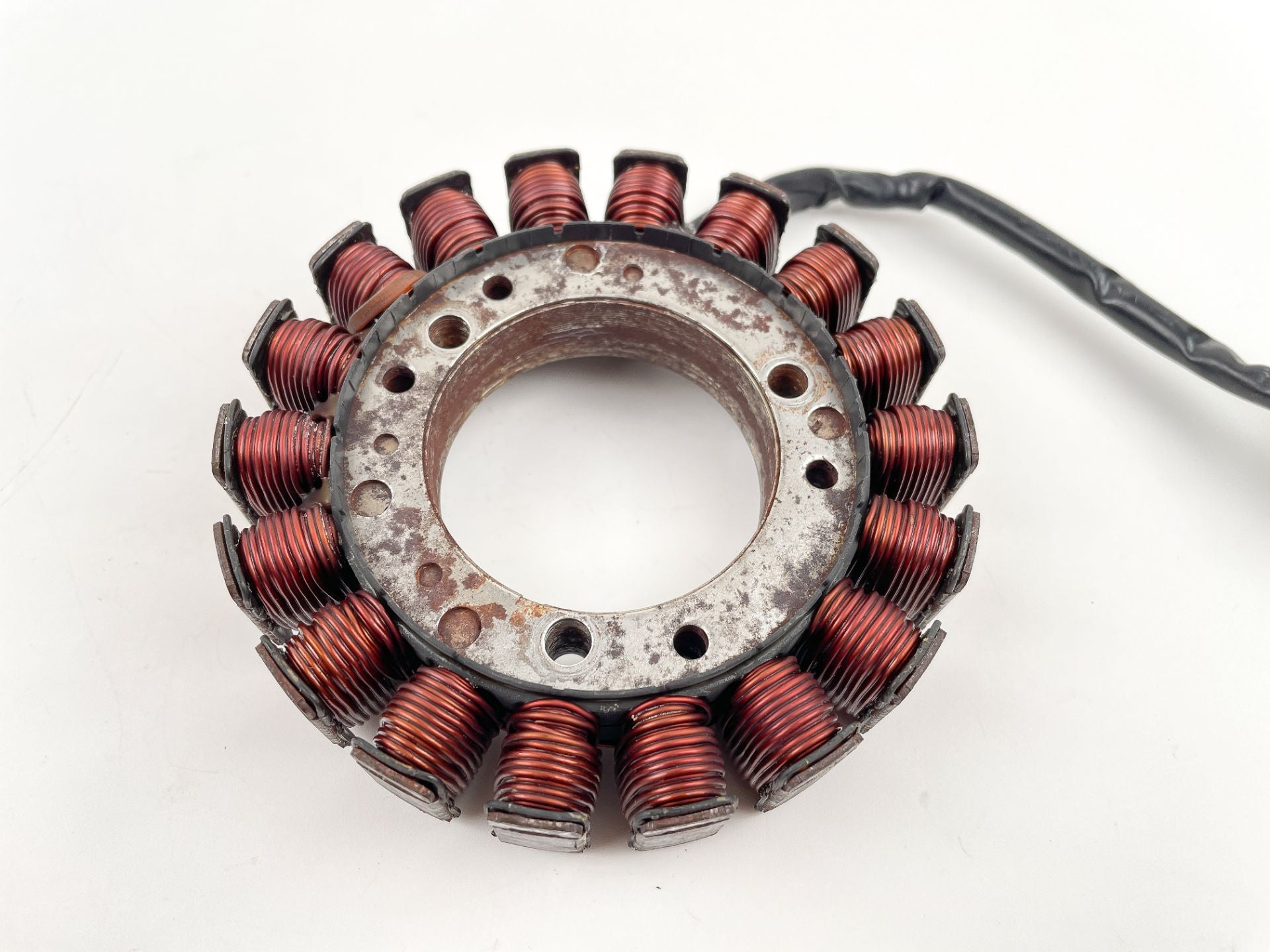 2002 Suzuki 40 HP 4 Stroke Outboard Stator Assembly 32120-87J10 OEM