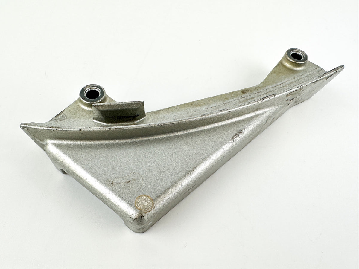 2001 Honda 130 HP 4 Stroke Outboard Cable Cover Plate 40151-ZW5-000ZA OEM
