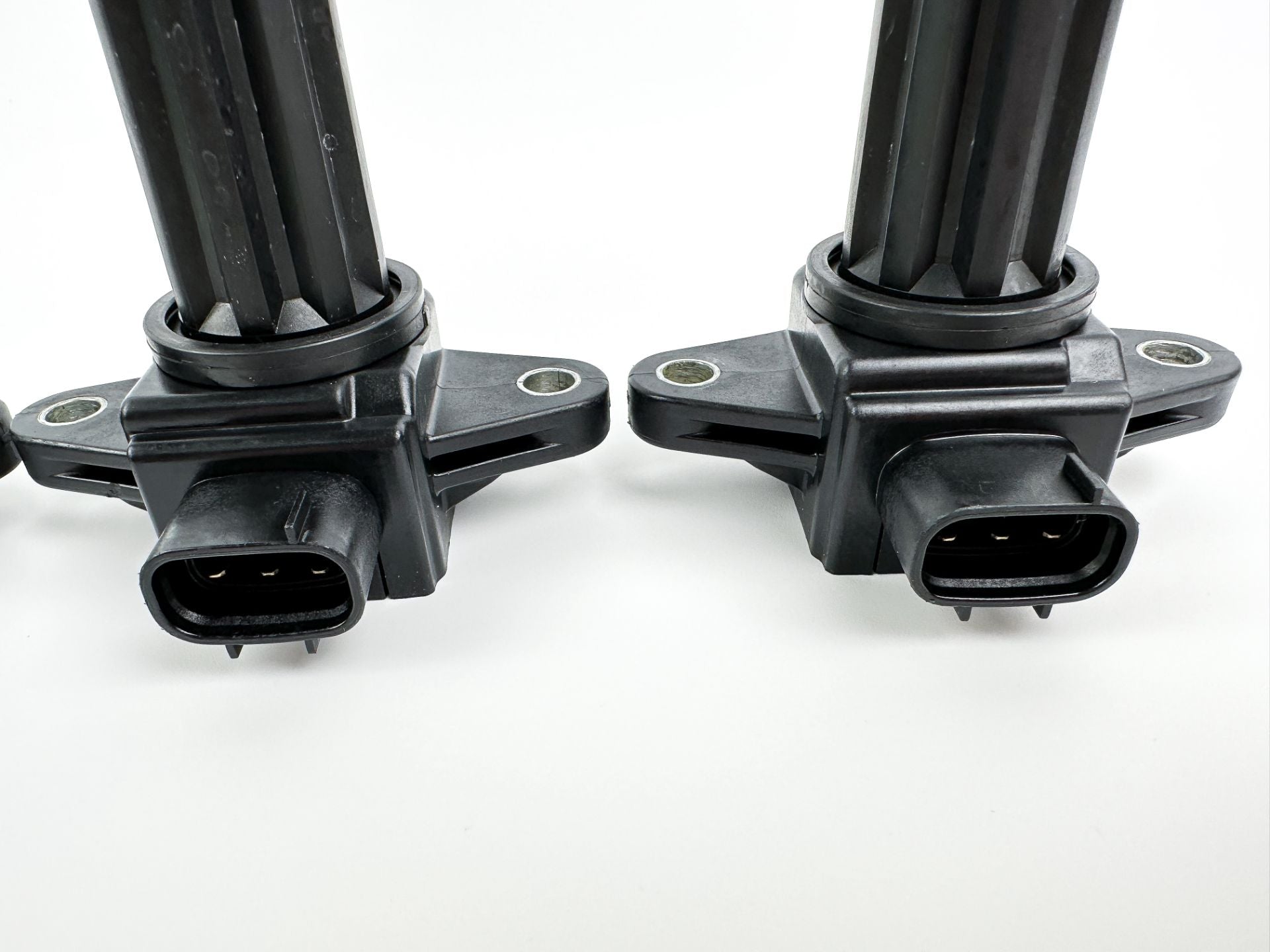 2008 Yamaha 250 HP 4 Stroke Outboard Ignition Coil Set 6P2-82310-01-00 OEM