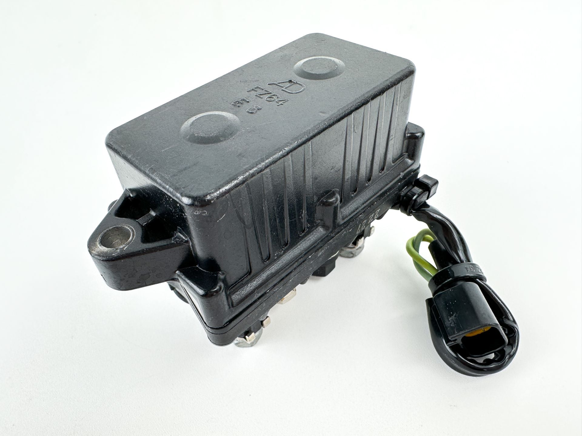 Yamaha 4 Stroke Outboard Trim Tilt Relay Assembly 69J-81950-10-00