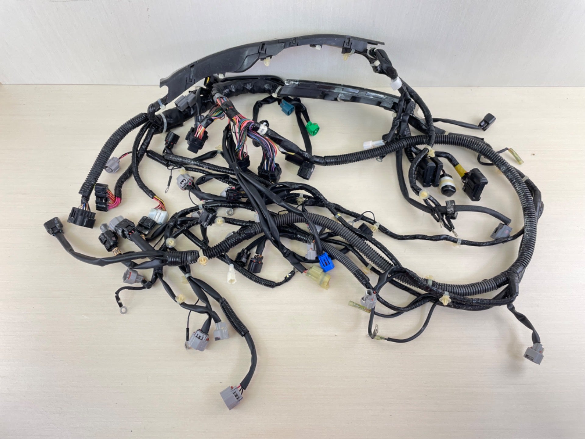 2013 Yamaha F 350 HP 4 Stroke Outboard Engine Wire Harness Assembly 6AW-82590-20-00