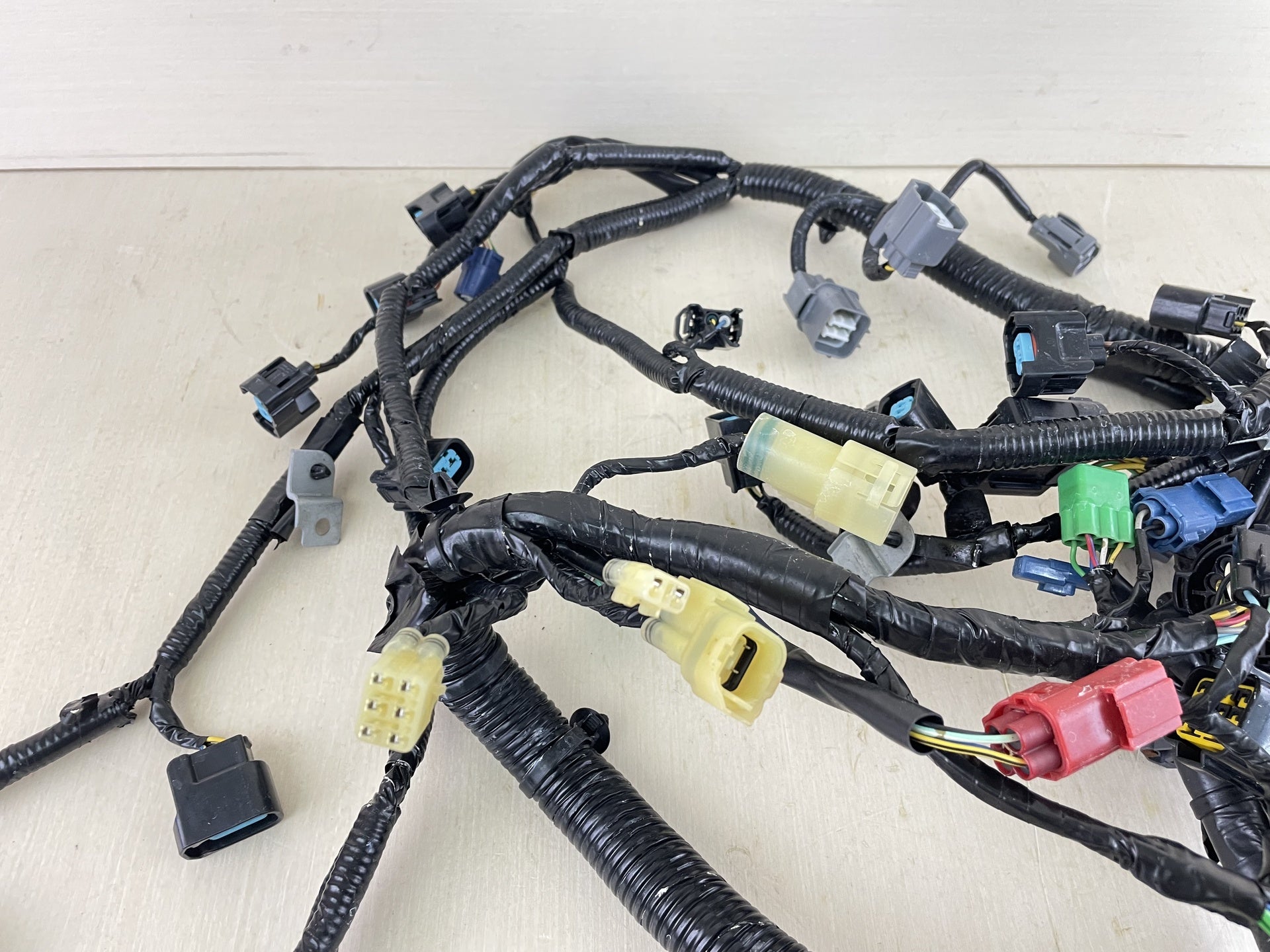 2006 + Honda BF 200 HP 4 Stroke Outboard Engine Wire Harness 32100-ZY2-A00