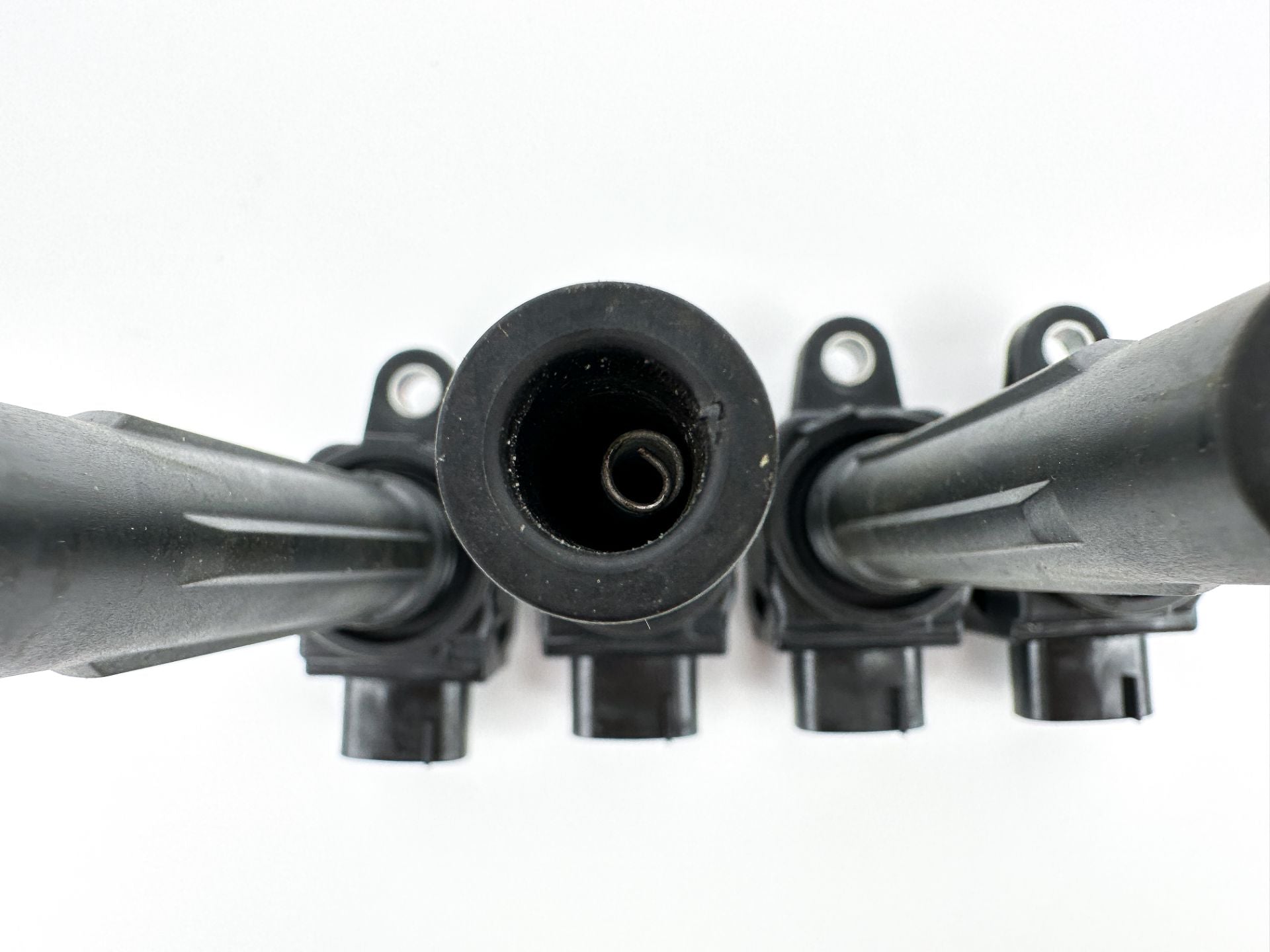 2018 Suzuki 200 HP 4 Stroke Outboard Ignition Coil Set 33410-99L00 OEM