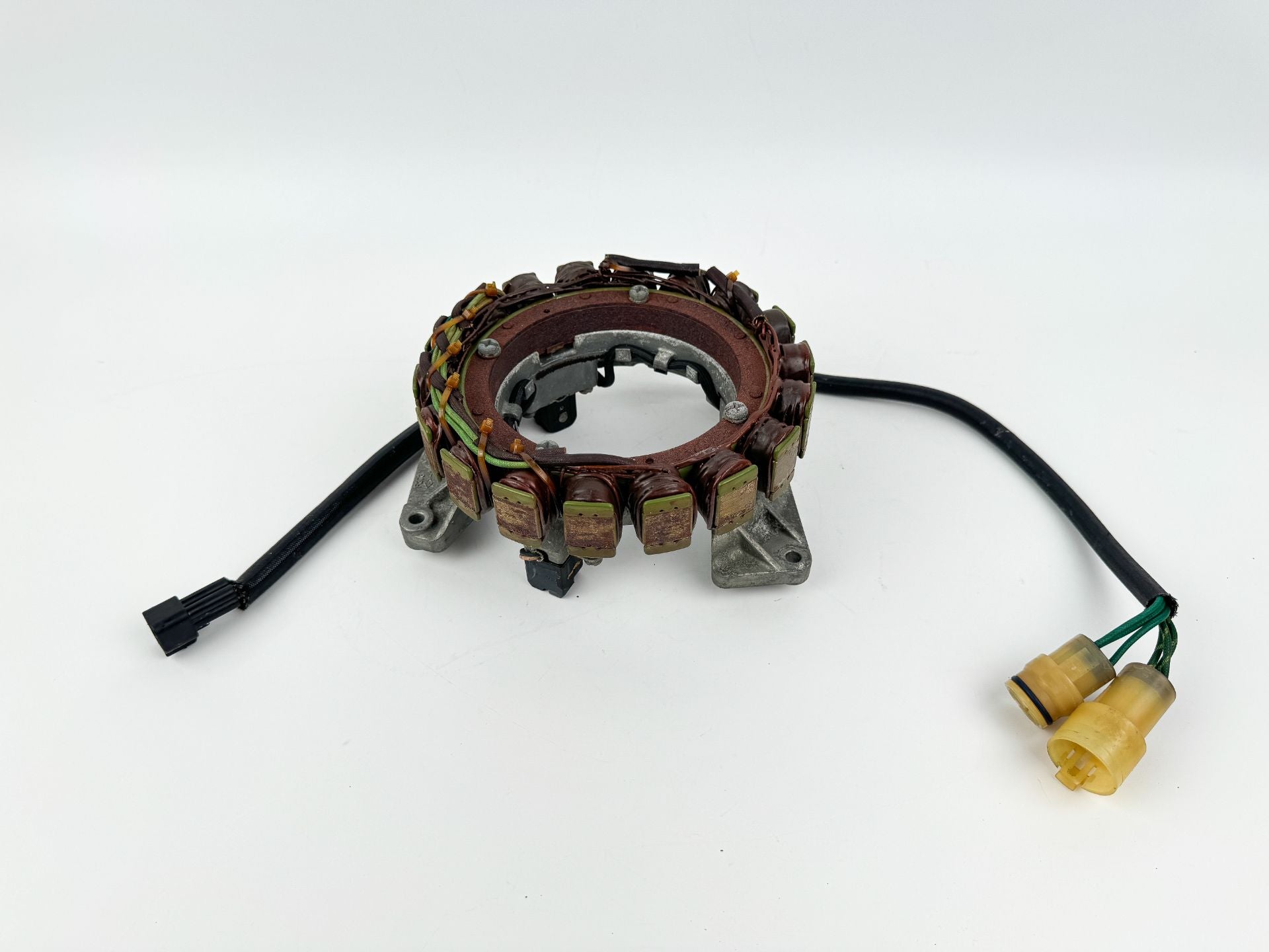 2004 Yamaha 200 HP 4 Stroke Outboard Coil Pulser Base Stator Assembly 69J-81460-01-00 OEM