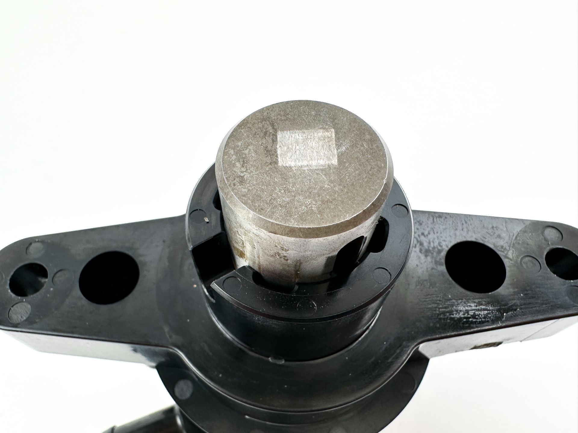 2016 Suzuki 175 HP 4 Stroke Outboard Fuel Pump 15100-96J01 OEM