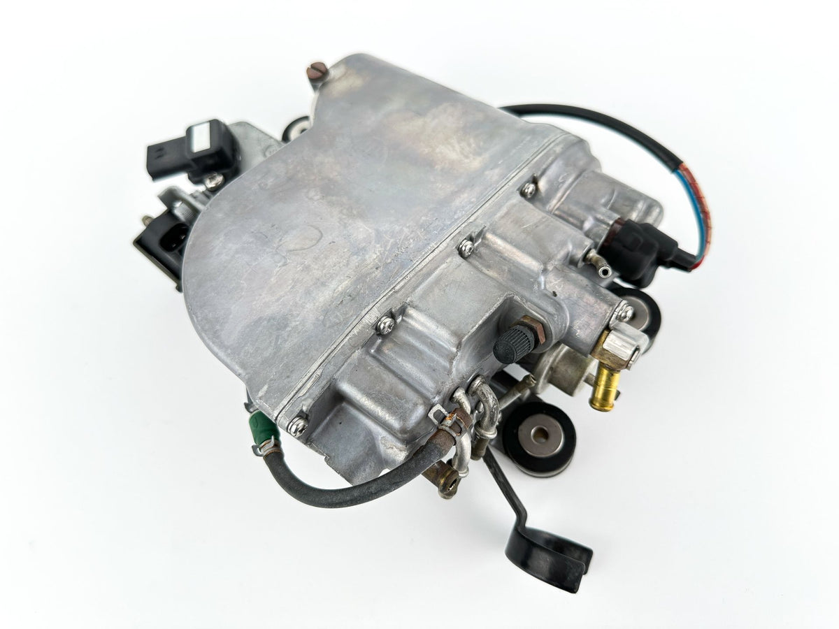 2003 Yamaha 150 HP 2 Stroke Outboard VST Float Chamber Assembly 68F-14182-01-00 OEM