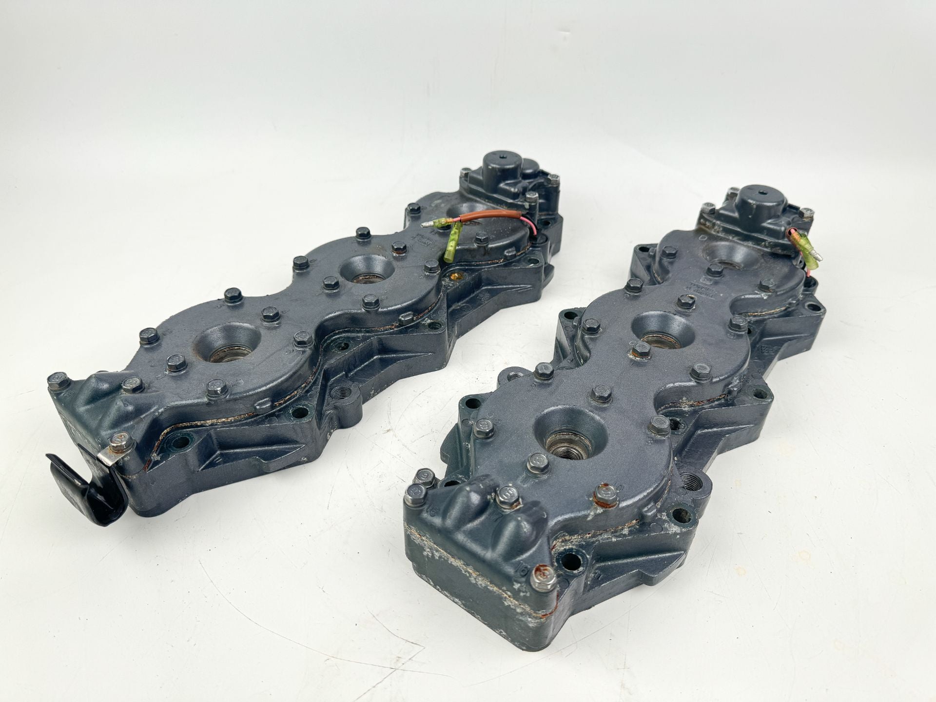 1996 Yamaha 150 HP 2 Stroke Outboard Cylinder Head Set 6G5-11111-04-94 OEM