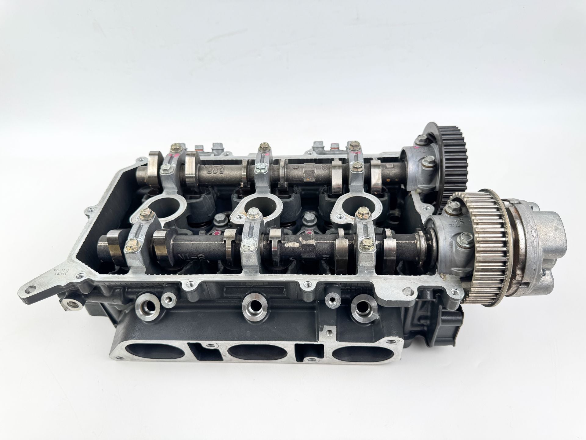 2012 Yamaha 300 HP 4 Stroke Outboard Starboard Cylinder Head 6CE-W009A-00-9S OEM