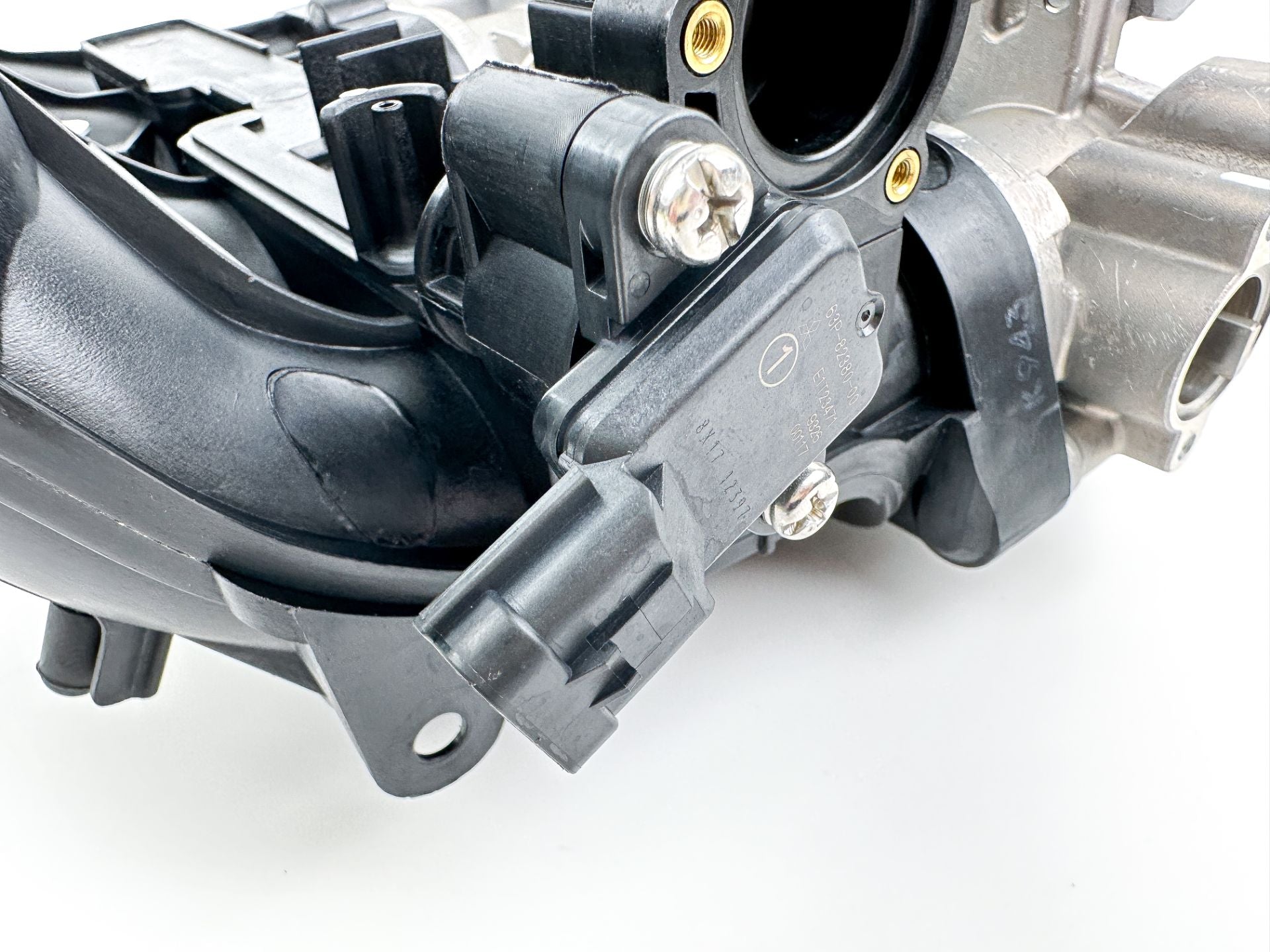 2019 Yamaha 150 HP 4 Stroke Outboard Intake Manifold & Throttle Body 63P-13751-20-00 OEM
