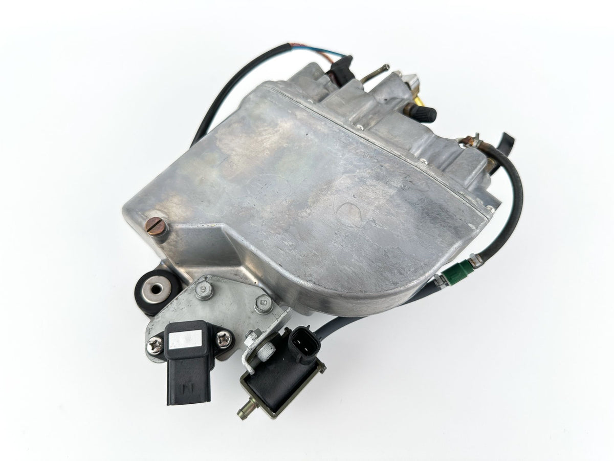 2003 Yamaha 150 HP 2 Stroke Outboard VST Float Chamber Assembly 68F-14182-01-00 OEM