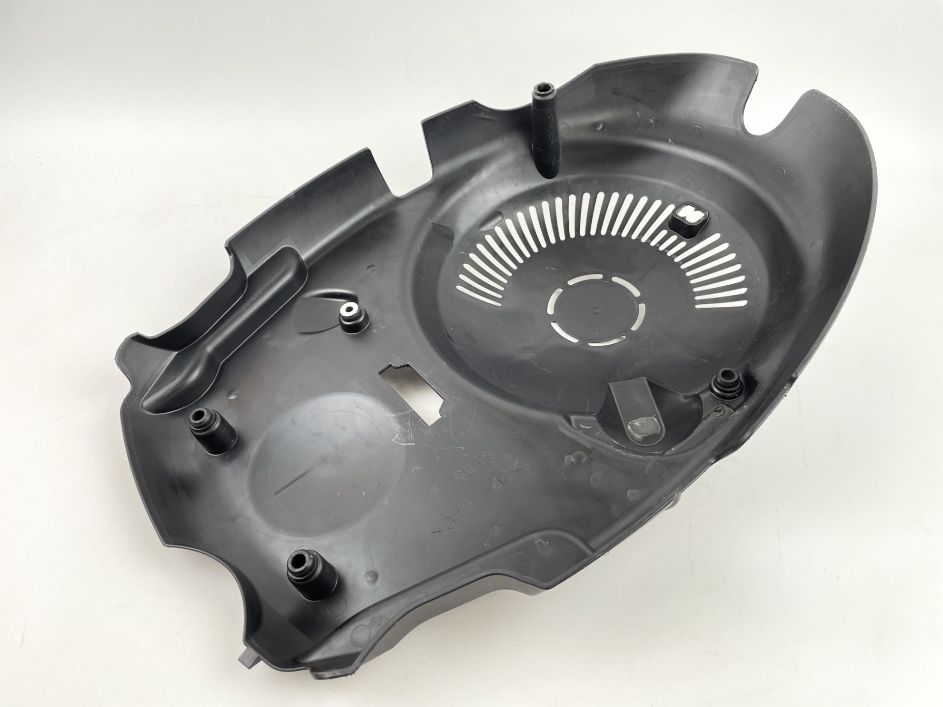 2018 Yamaha 90 HP 4 Stroke Outboard Flywheel Cover 6FP-81337-00-00 OEM