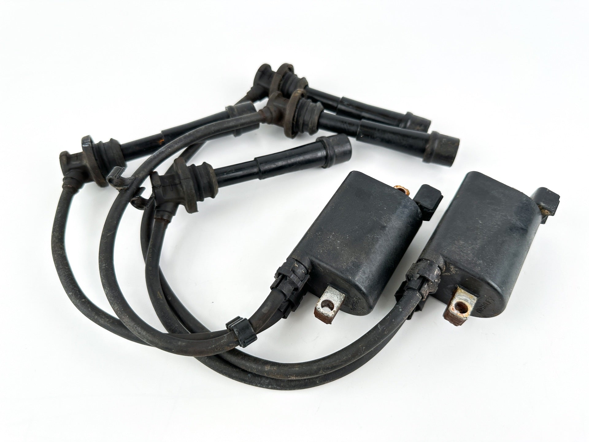 2002 Suzuki 140 HP 4 Stroke Outboard Ignition Coil Set 33410-90J00 OEM