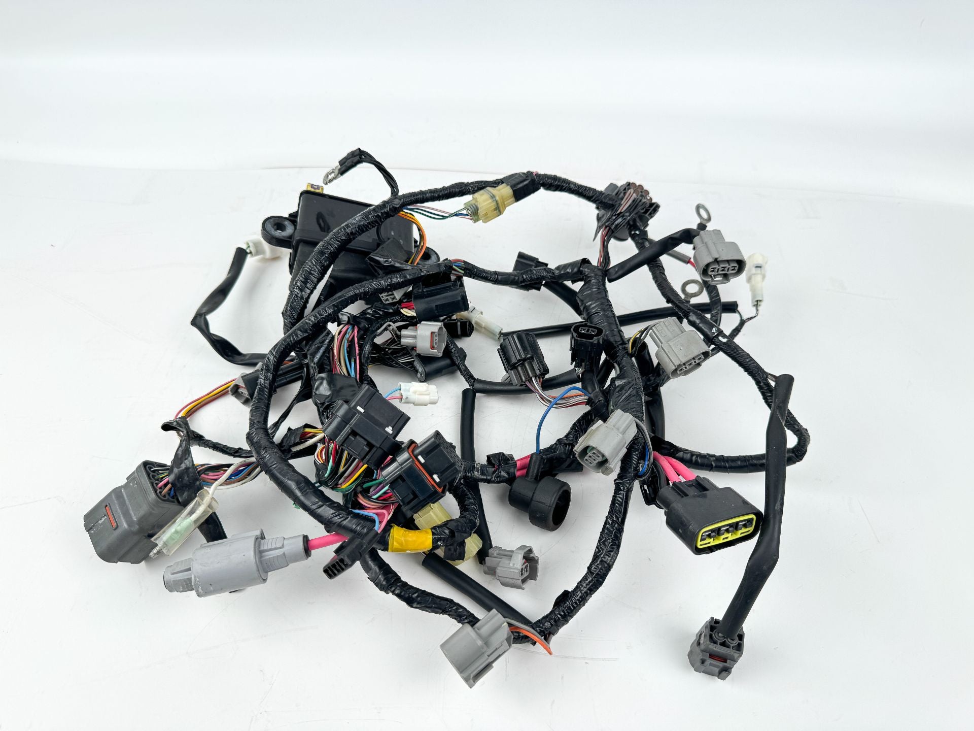 2018 Suzuki 150 HP 4 Stroke Outboard Engine Wire Harness 36610-96JC1 OEM