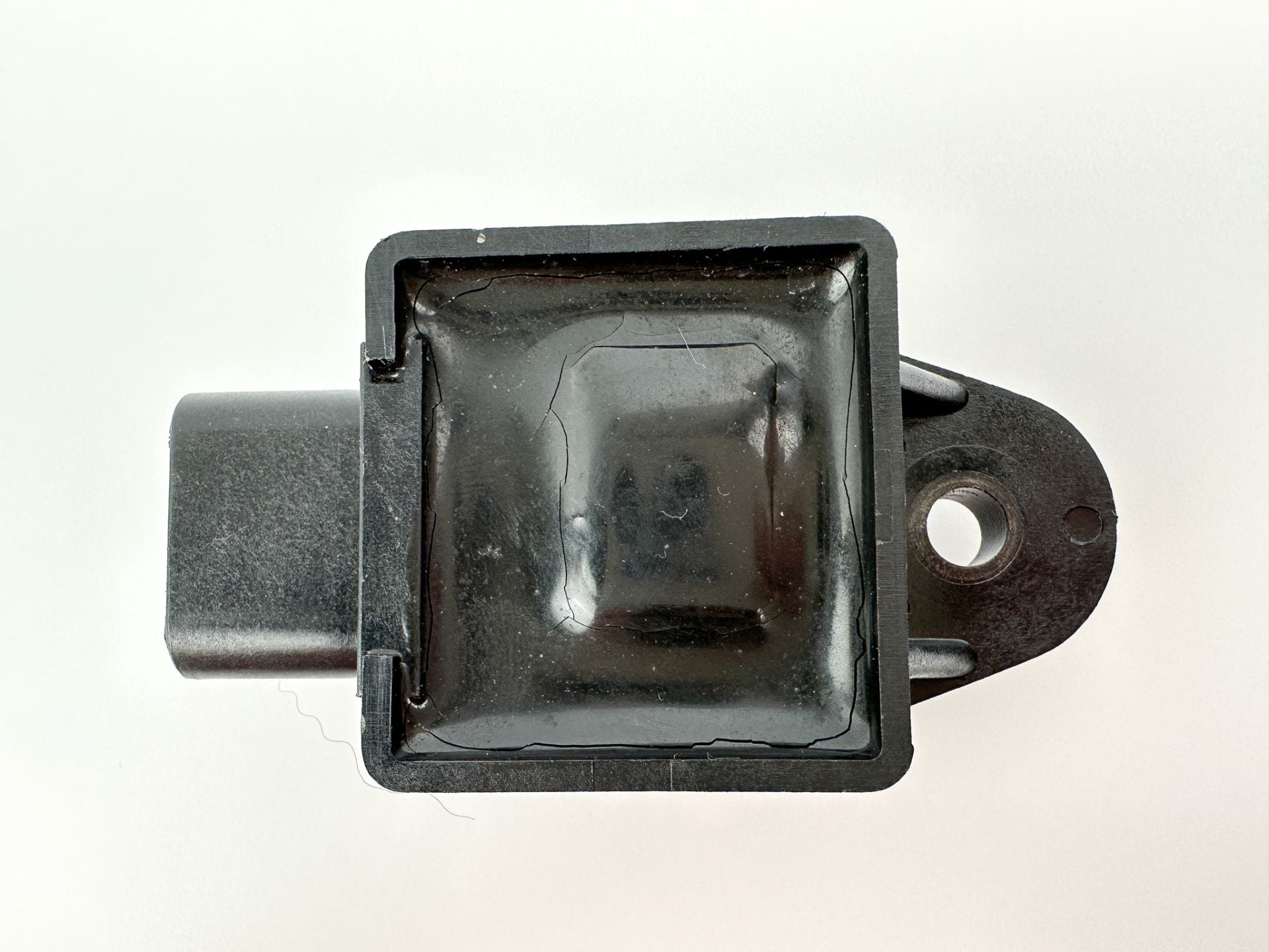 2003 Yamaha 115 HP 4 Stroke Outboard Main Relay Assembly 68V-81950-00-00 OEM