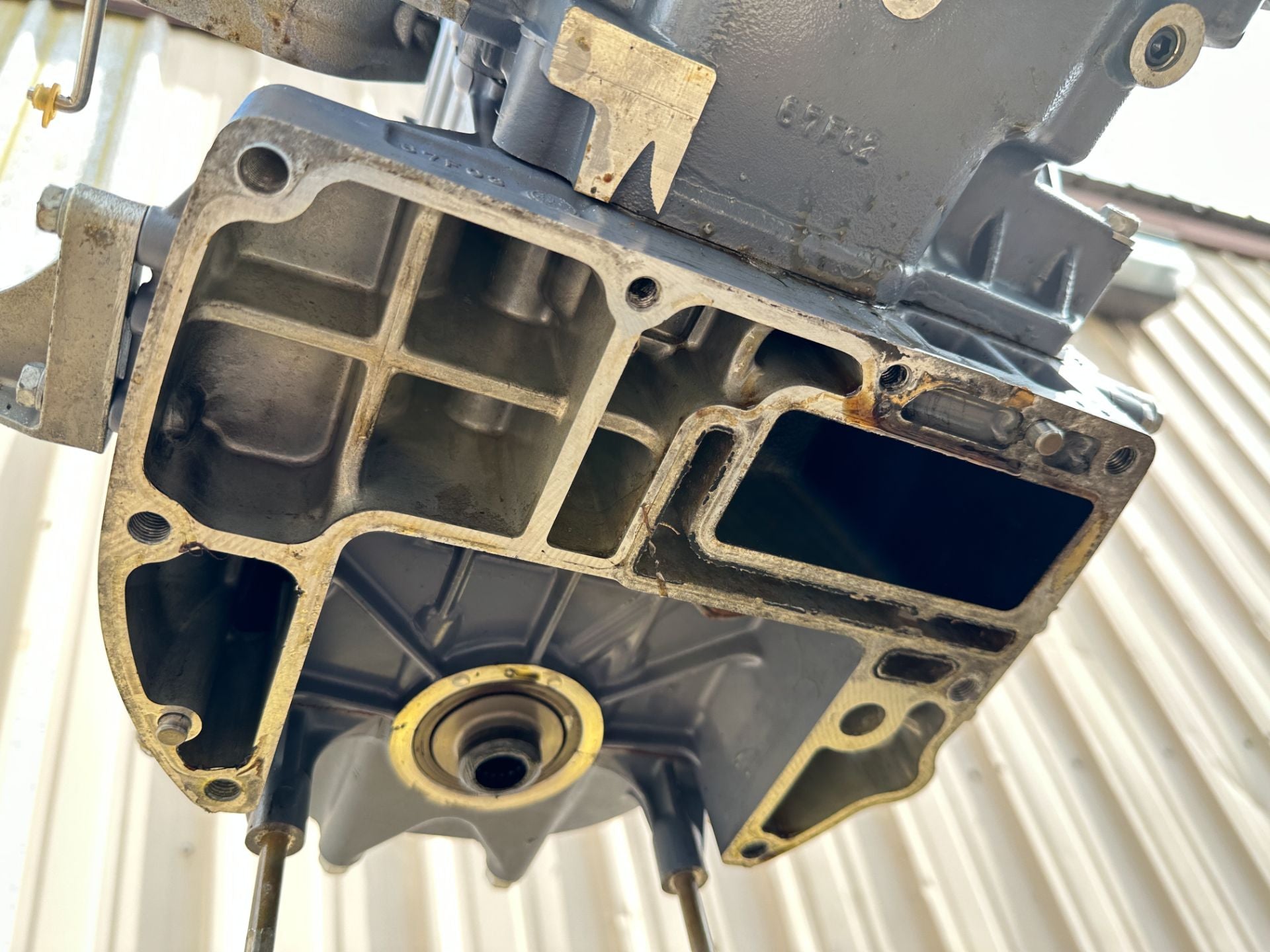 2001 - 2004 Yamaha F 80 90 100 HP 4 Stroke Outboard Powerhead Crankcase Assembly