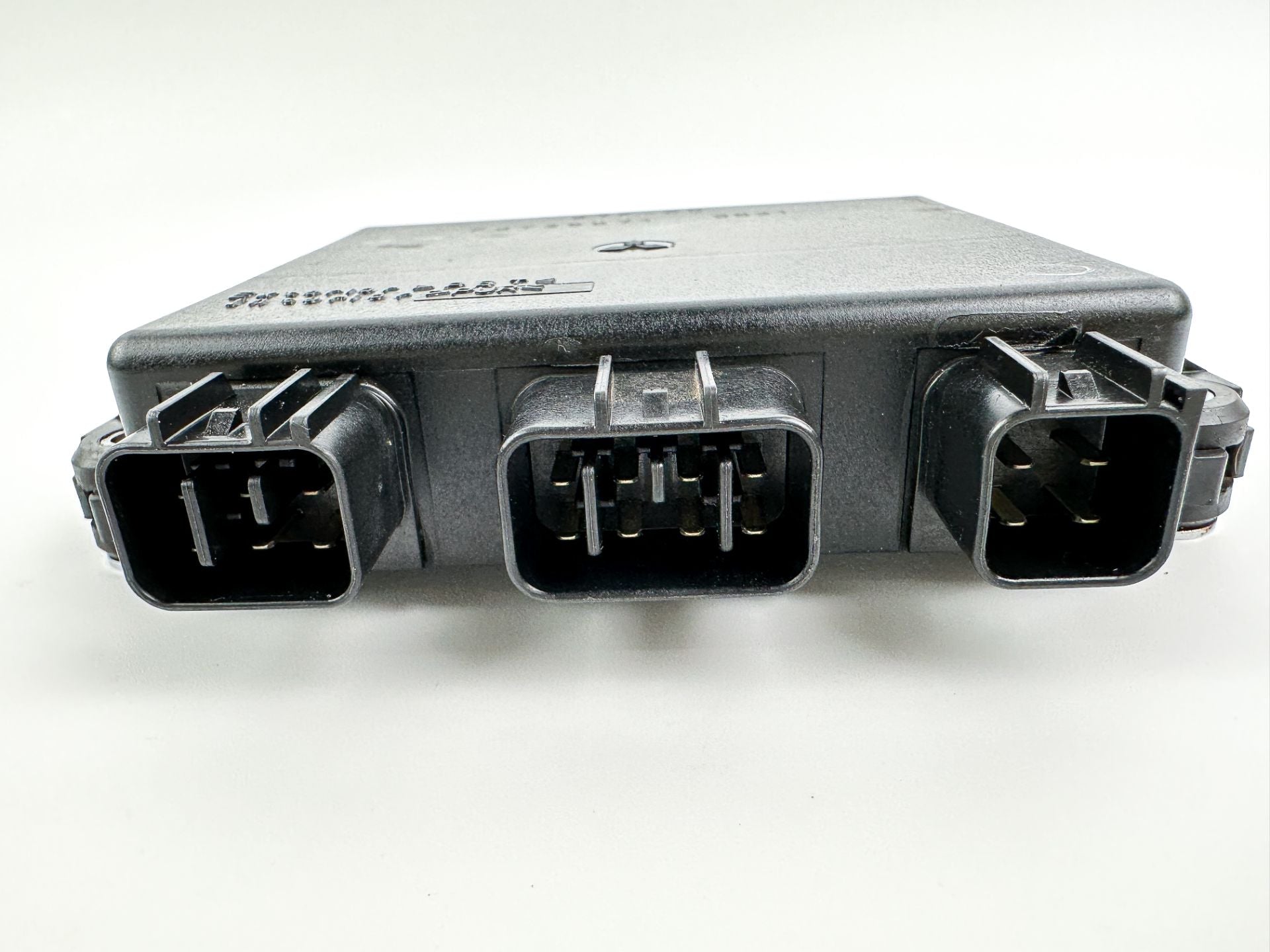 2000 Yamaha 100 HP 4 Stroke Outboard C.D.I CDI Assembly 67F-85540-00-00 OEM