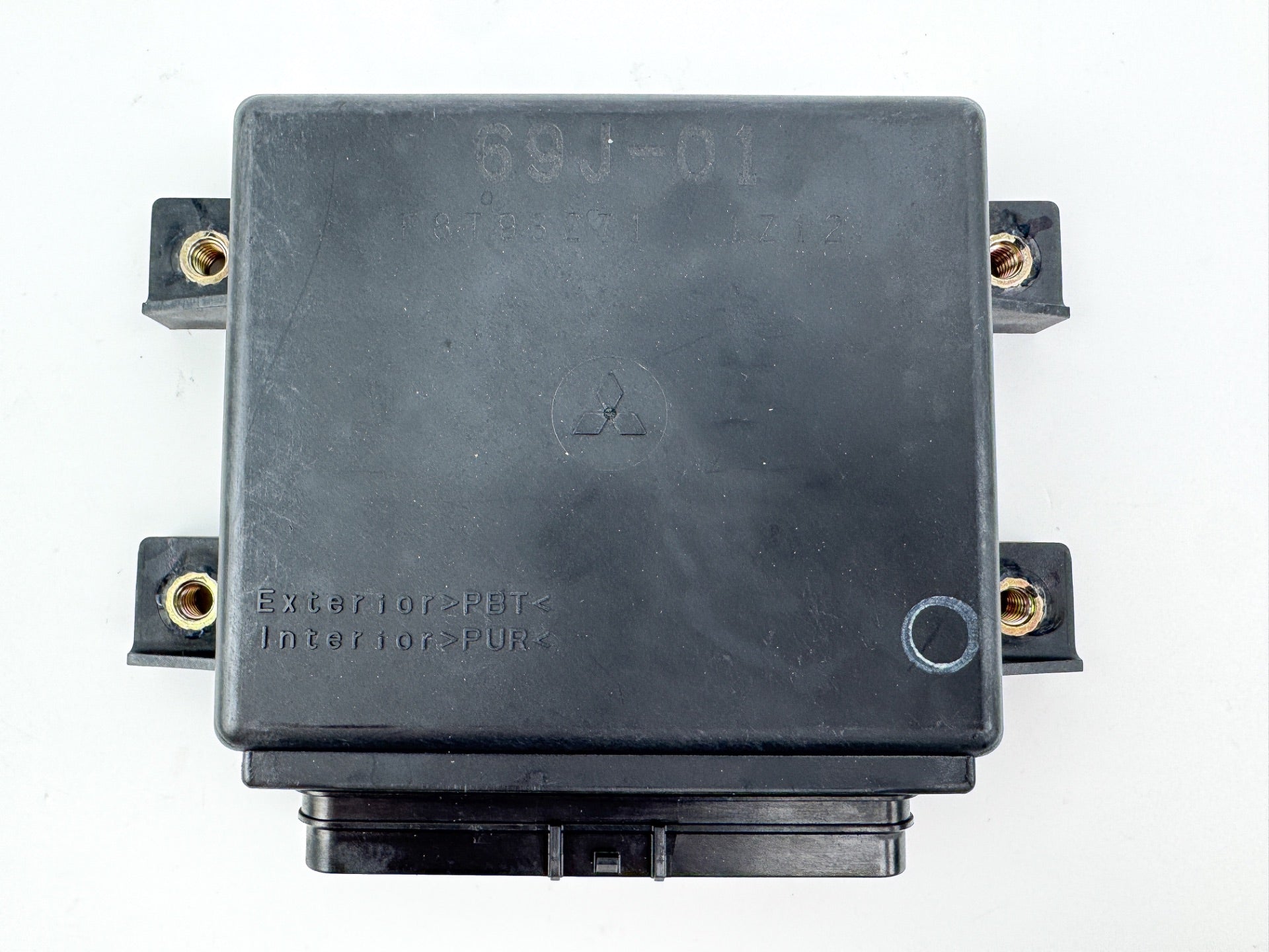 2002 Yamaha 225 HP 4 Stroke Outboard Engine Control Unit ECU 69J-8591A-01-00 OEM