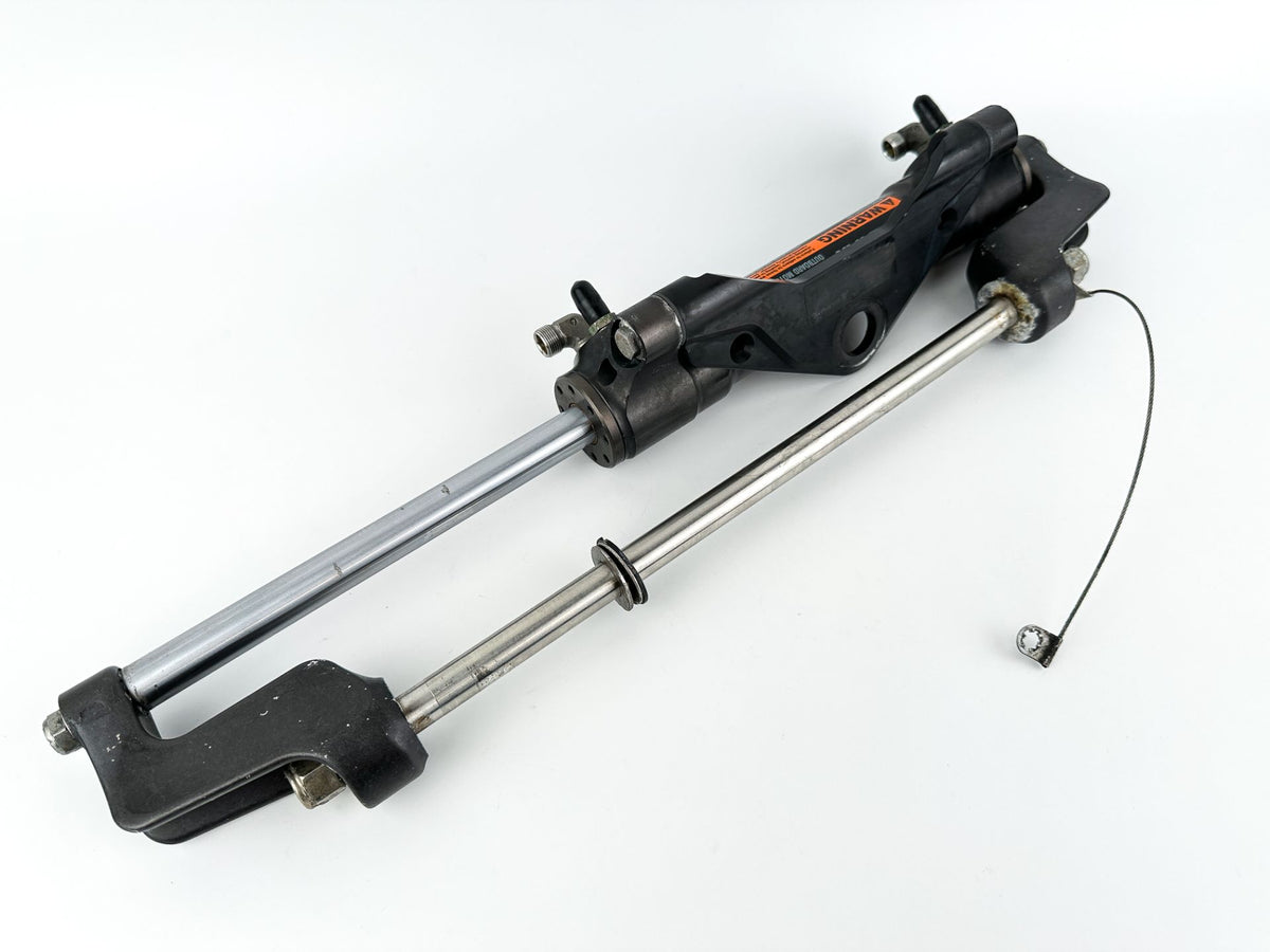 SeaStar Front Mount Outboard Hydraulic Steering Cylinder Assembly Ram HC5345