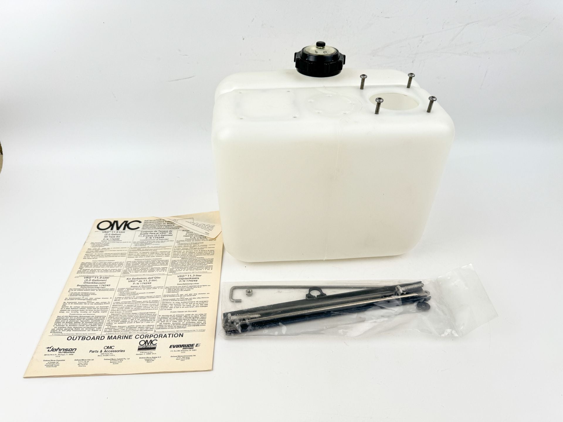 Evinrude Johnson BRP Remote 2 Stroke Oil Tank 3 Gallon - Tank Only