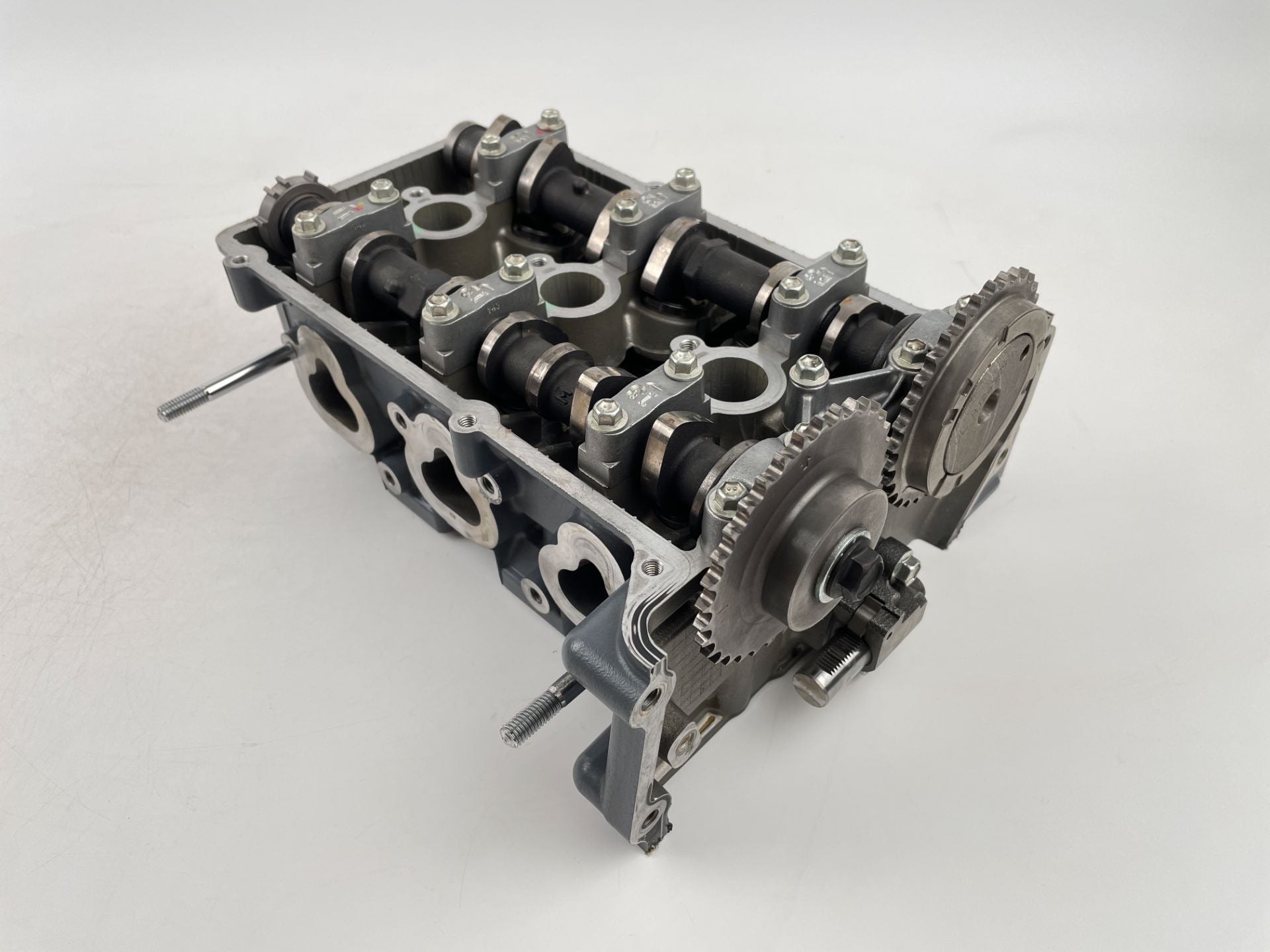 2013 Suzuki 60 HP 4 Stroke Outboard Cylinder Head 11100-88L00 OEM