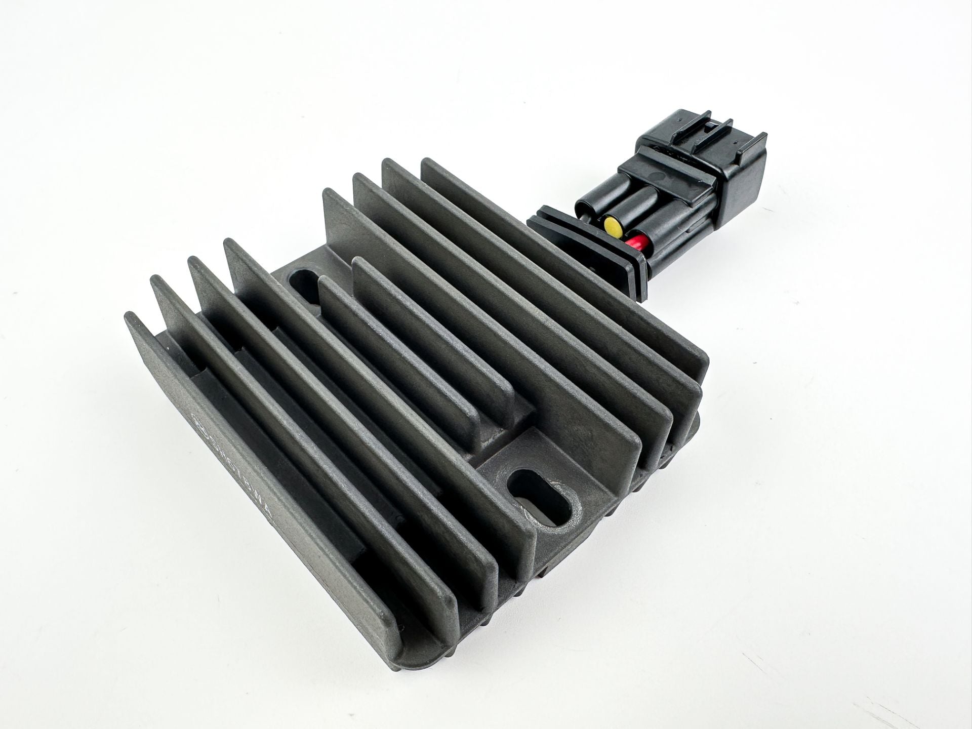 2012 Yamaha 115 HP 4 Stroke Outboard Rectifier & Regulator 68V-81960-10-00 OEM