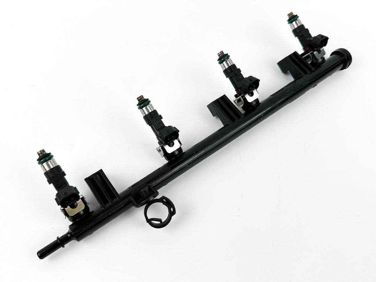 2017 Yamaha 200 HP 4 Stroke Outboard Fuel Injector Set W/ Rail 6DA-13160-01-00 OEM