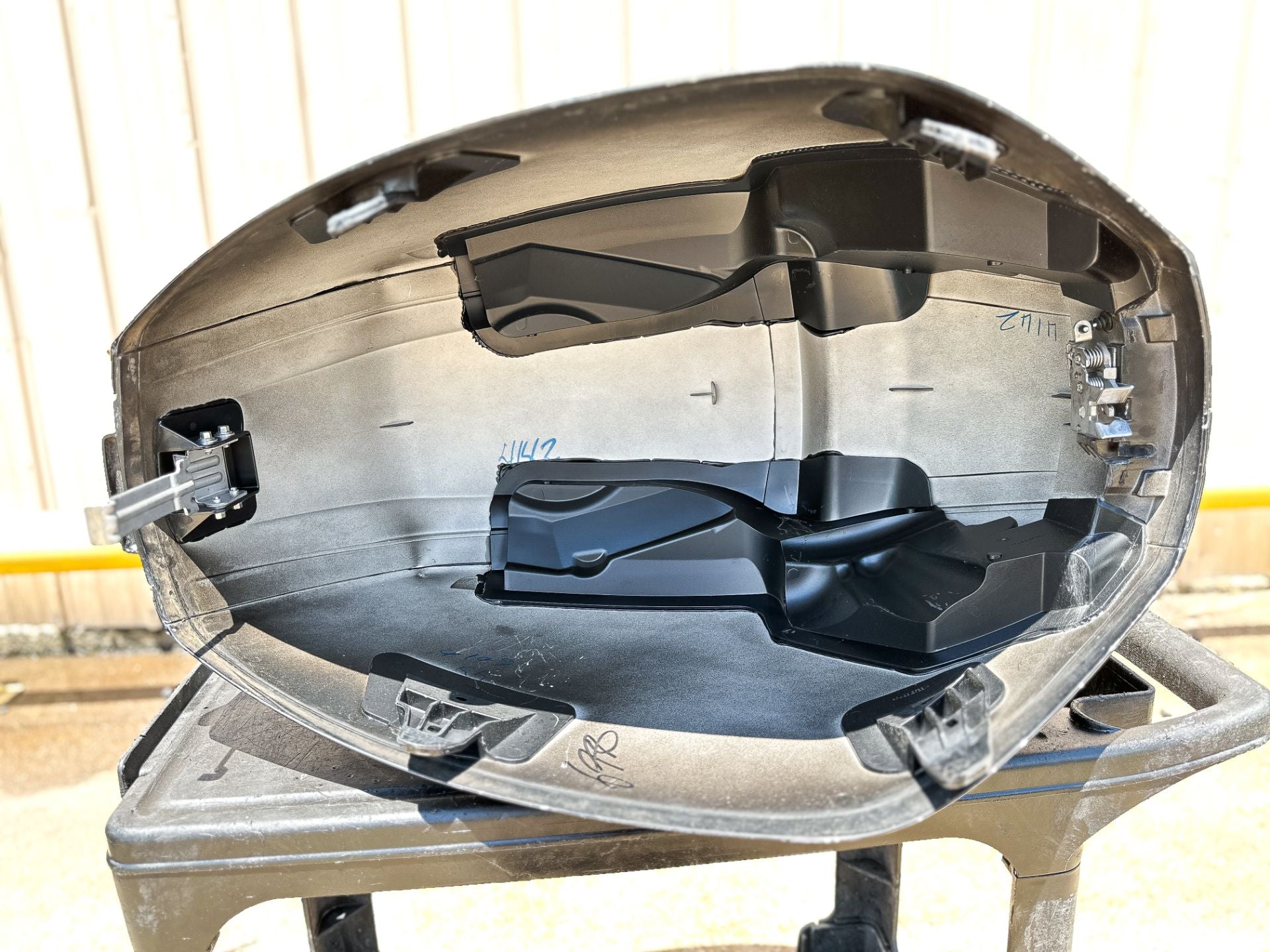 2018 Mercury 115 HP 4 Stroke Outboard Top Cowling 8M0087994 OEM