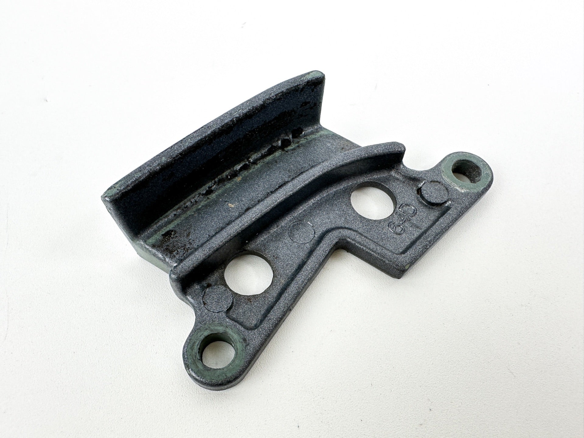 2005 Yamaha 150 HP 2 Stroke Outboard Cable Cover Plate 64D-42738-00-5B OEM
