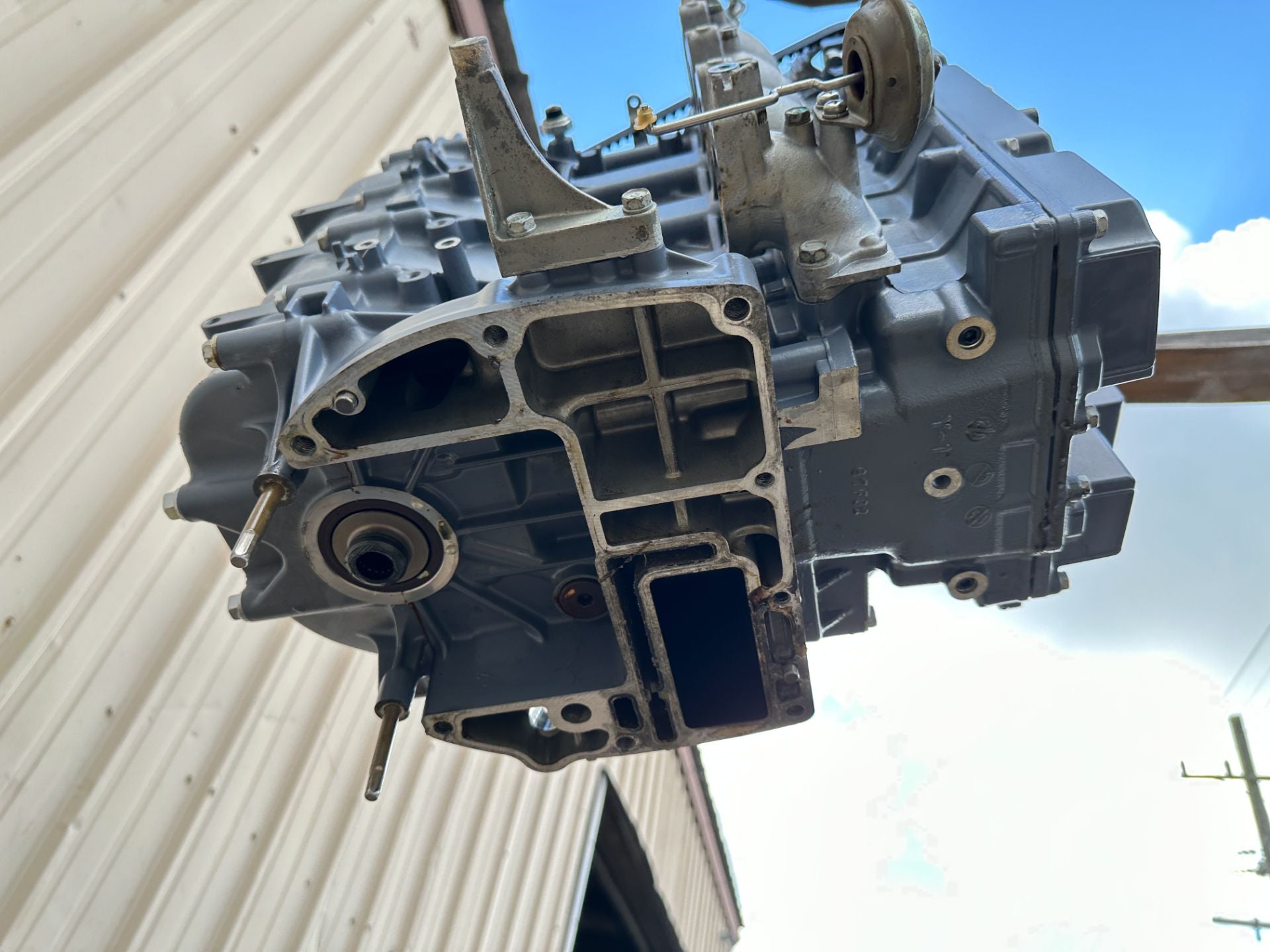 2001 - 2004 Yamaha F 80 90 100 HP 4 Stroke Outboard Powerhead Crankcase Assembly