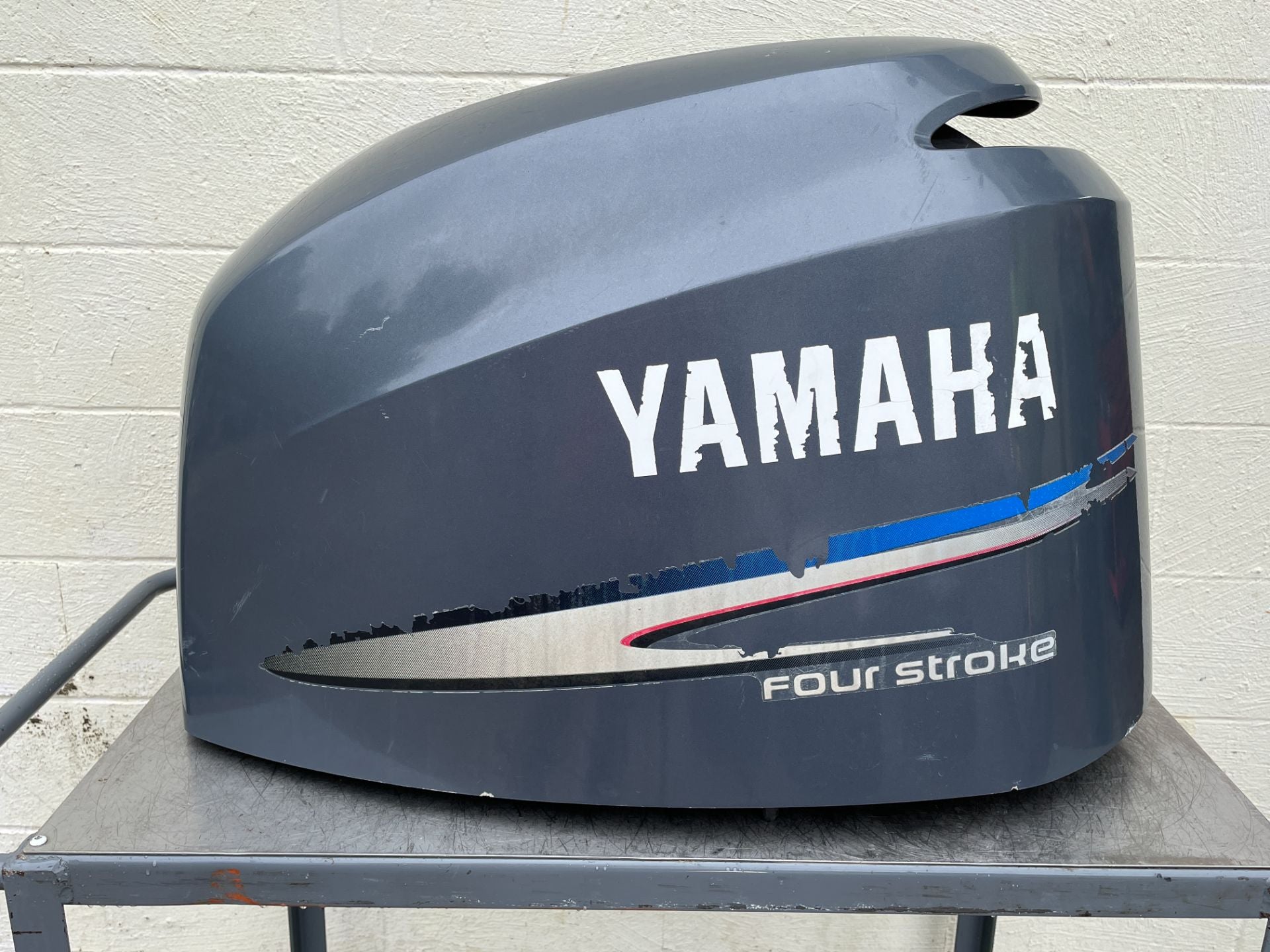 2003 Yamaha 225 HP 4 Stroke Outboard Top Cowling 69J-42610-00-8D OEM