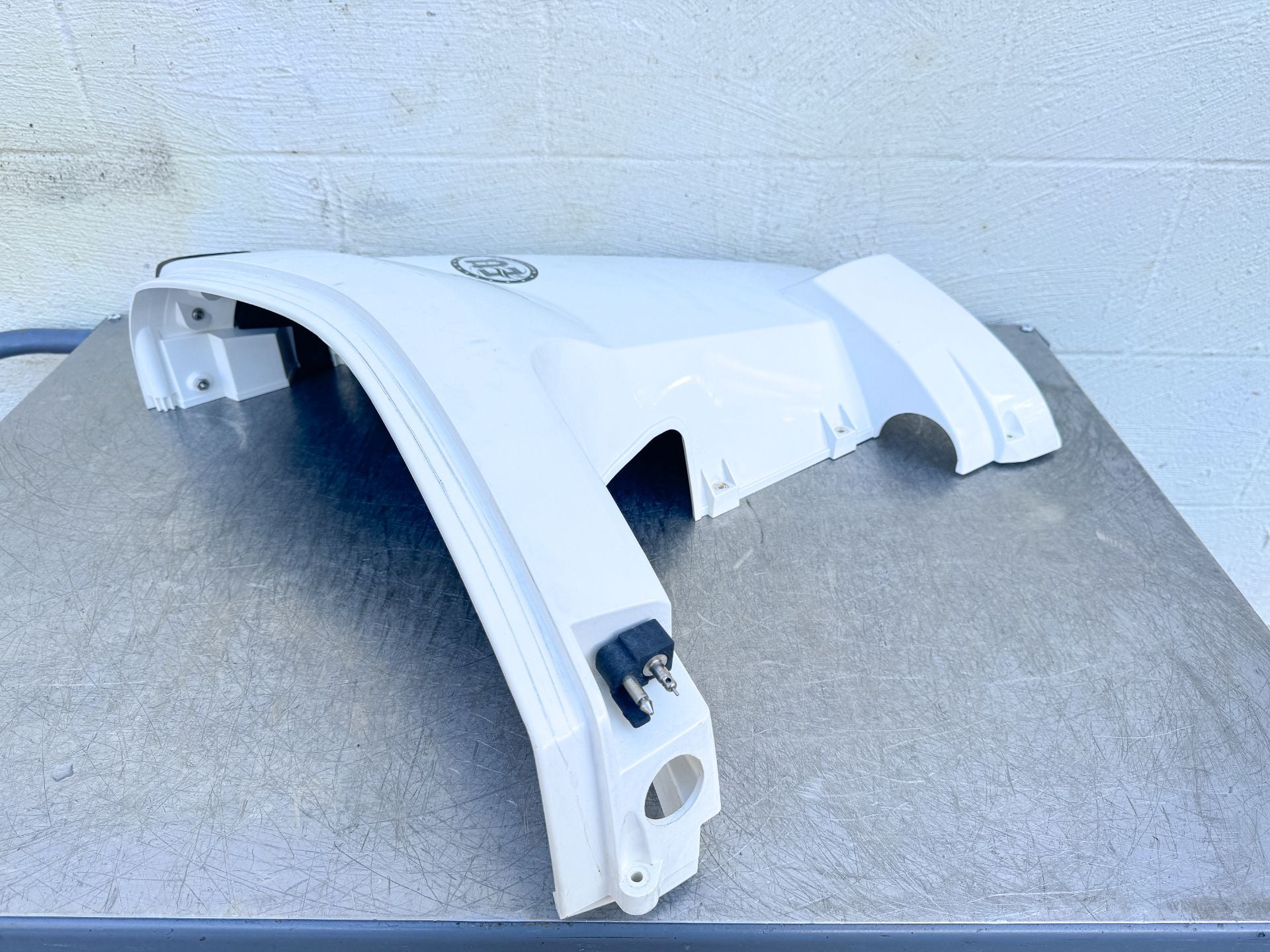 2015 Evinrude 30 HP 2 Stroke Outboard Lower Apron Cowling Port White 5008170 OEM