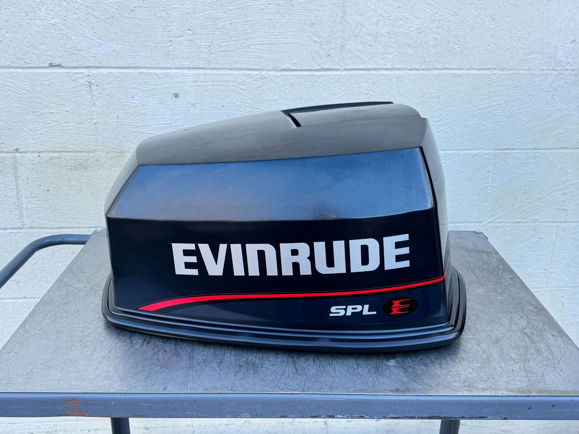 Johnson Evinrude 88HP 2 Stroke Outboard Top Cover Cowling - NEW