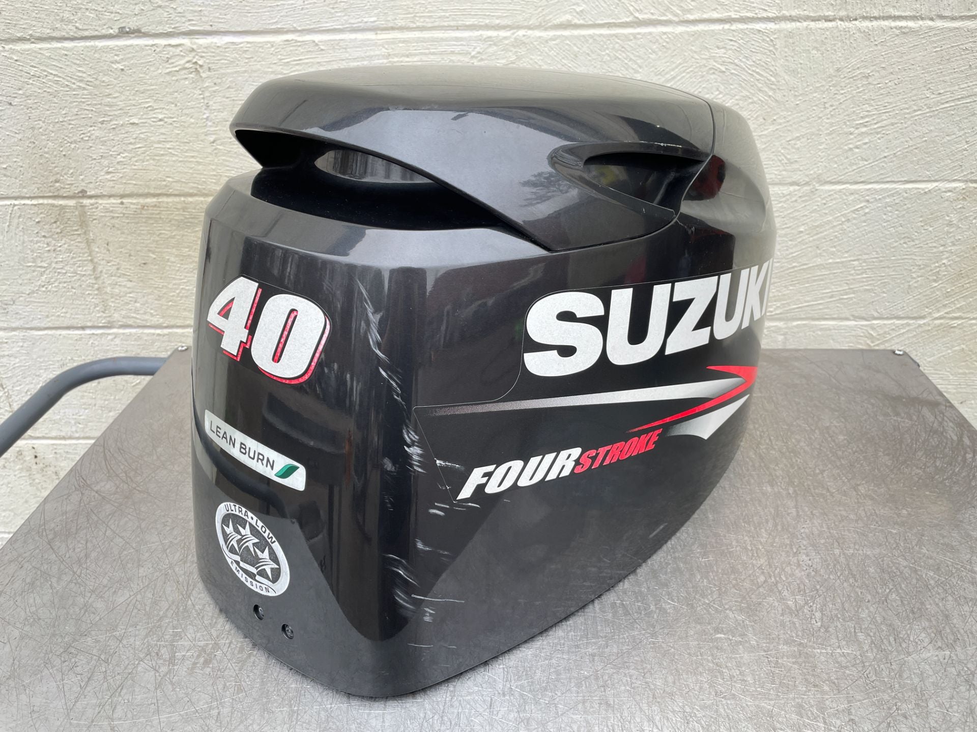 2016 Suzuki 40 HP 4 Stroke Outboard Top Cowling 61400-88805-0EP OEM