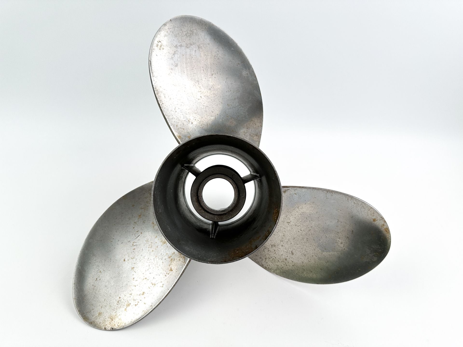 Mercury 15 1/2 x 17 Propeller Outboard Engine Standard Rotation RH 48-18278