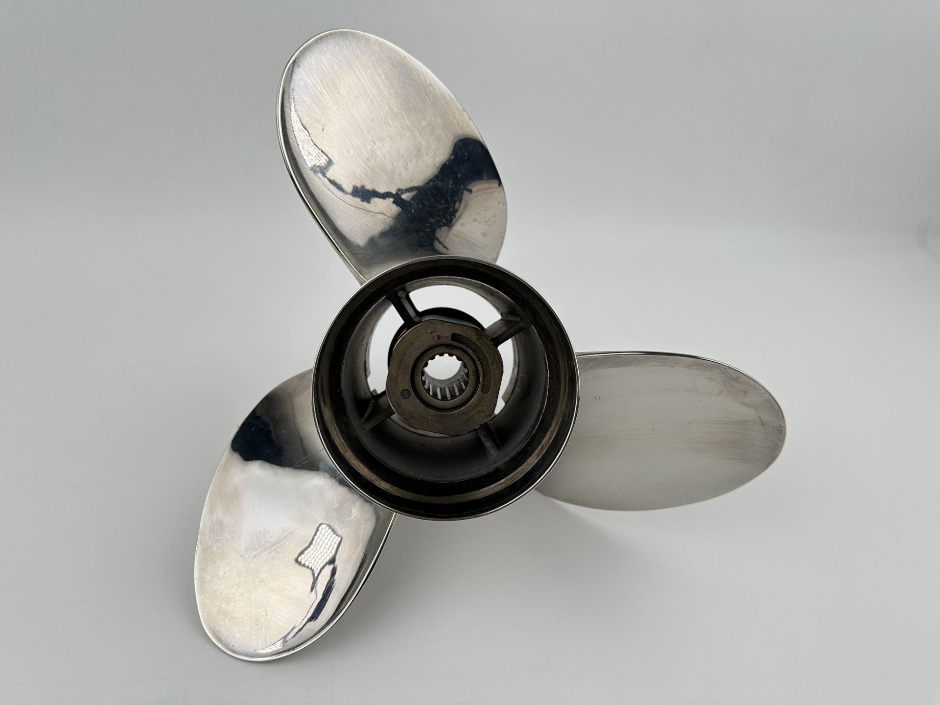 Mercury Quicksilver Stainless Steel Propeller Laser 14 x 23P RH Standard 48-11074A40