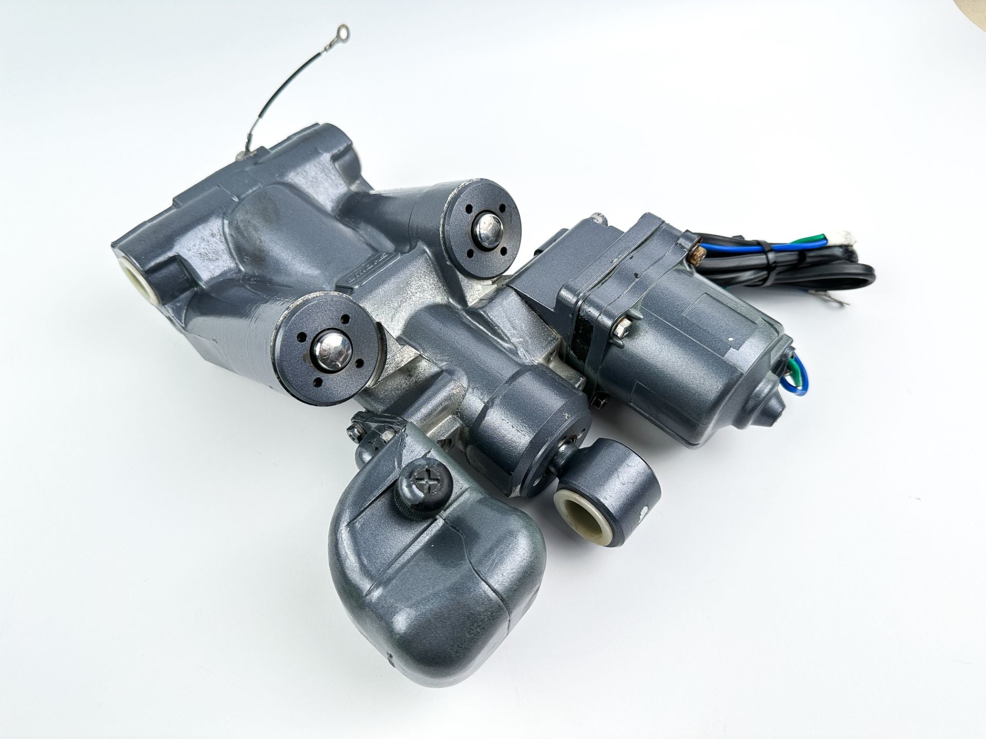 2004+ Yamaha F150 150HP 4 Stroke Outboard Power Trim Tilt Unit 63P-43800-00-4D