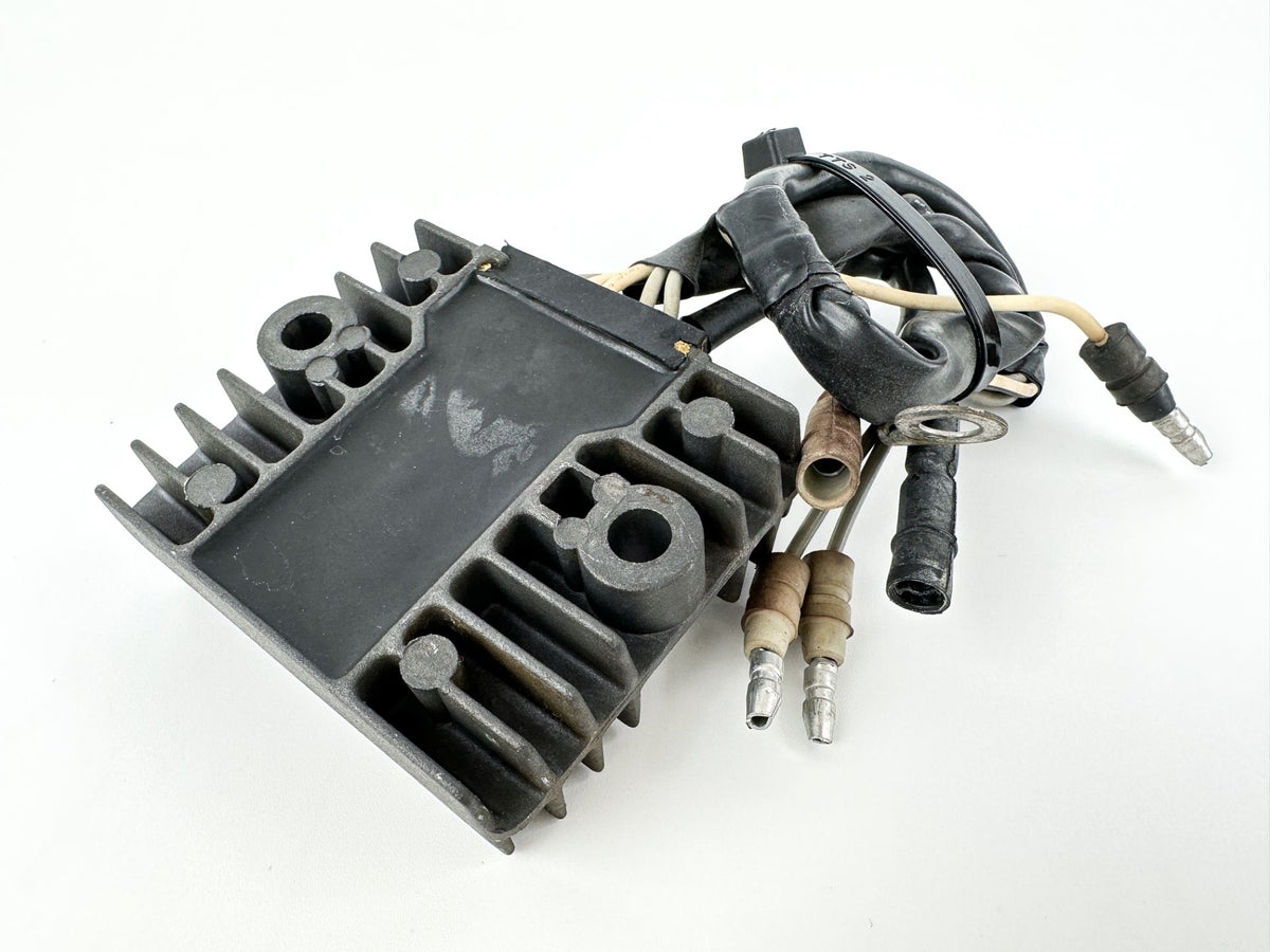 1997-2006 Honda 40 50 HP 4 Stroke Outboard Rectifier Assembly 31600-ZV5-003