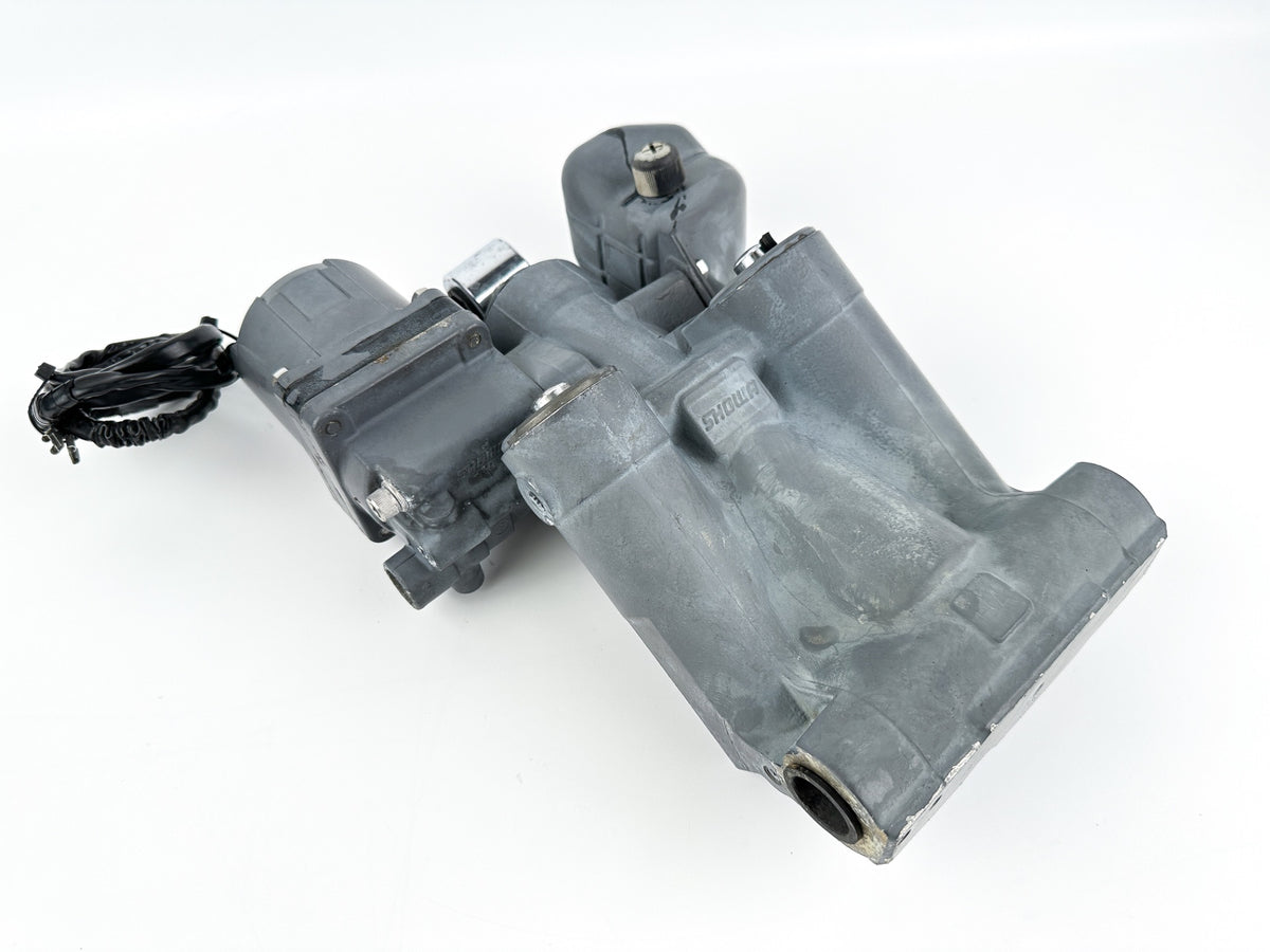 2001 Honda 130 HP 4 Stroke Outboard Power Trim Tilt Unit 56000-ZW1-708 OEM
