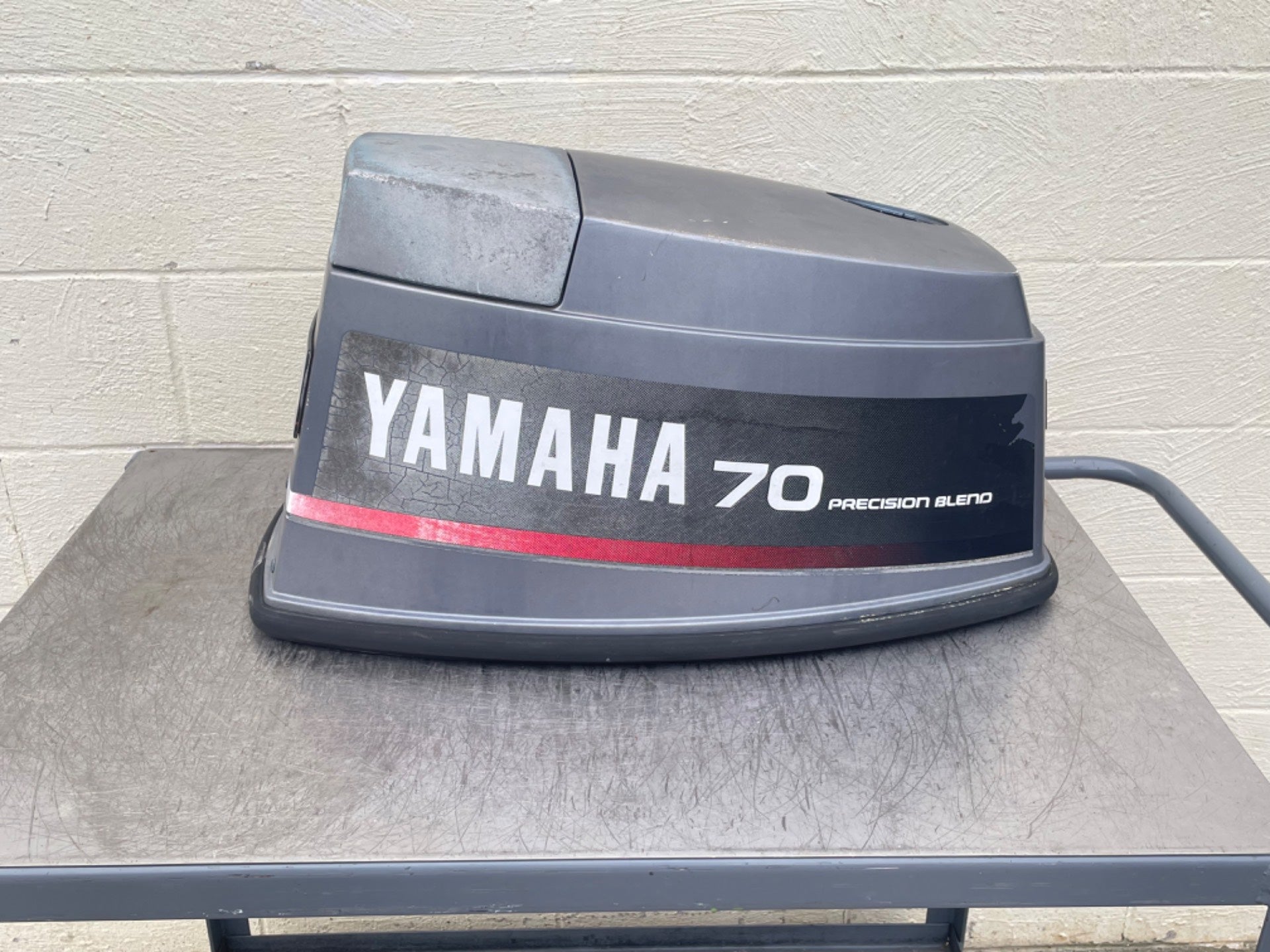 1989-1993 Yamaha 70HP 2 Stroke Outboard Top Cover Cowling Hood Lid