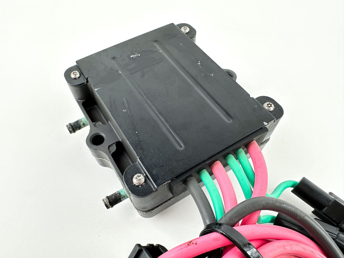 2010 Yamaha 250 HP 4 Stroke Outboard Rectifier & Regulator 6P2-81960-02-00 OEM
