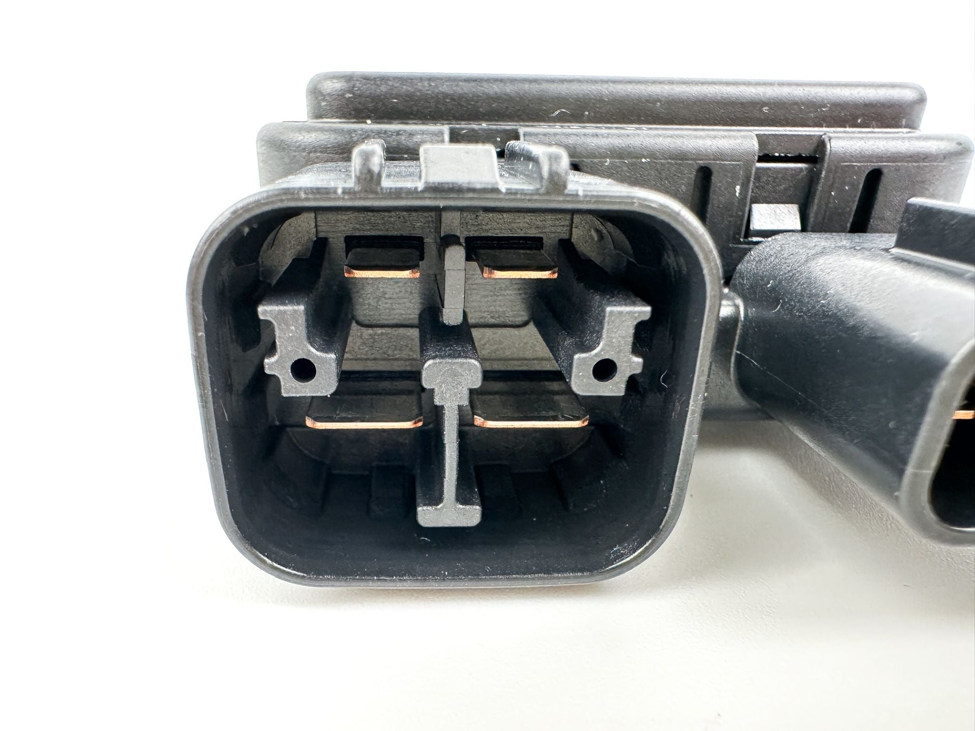 2018 Suzuki 350 HP 4 Stroke Outboard Trim Tilt Relay 38410-93J21 OEM