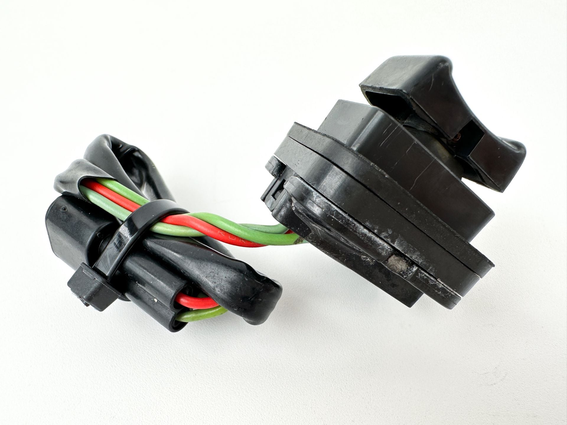 2007 Yamaha 250 HP 4 Stroke Outboard Trim Switch 69J-82563-00-00 OEM