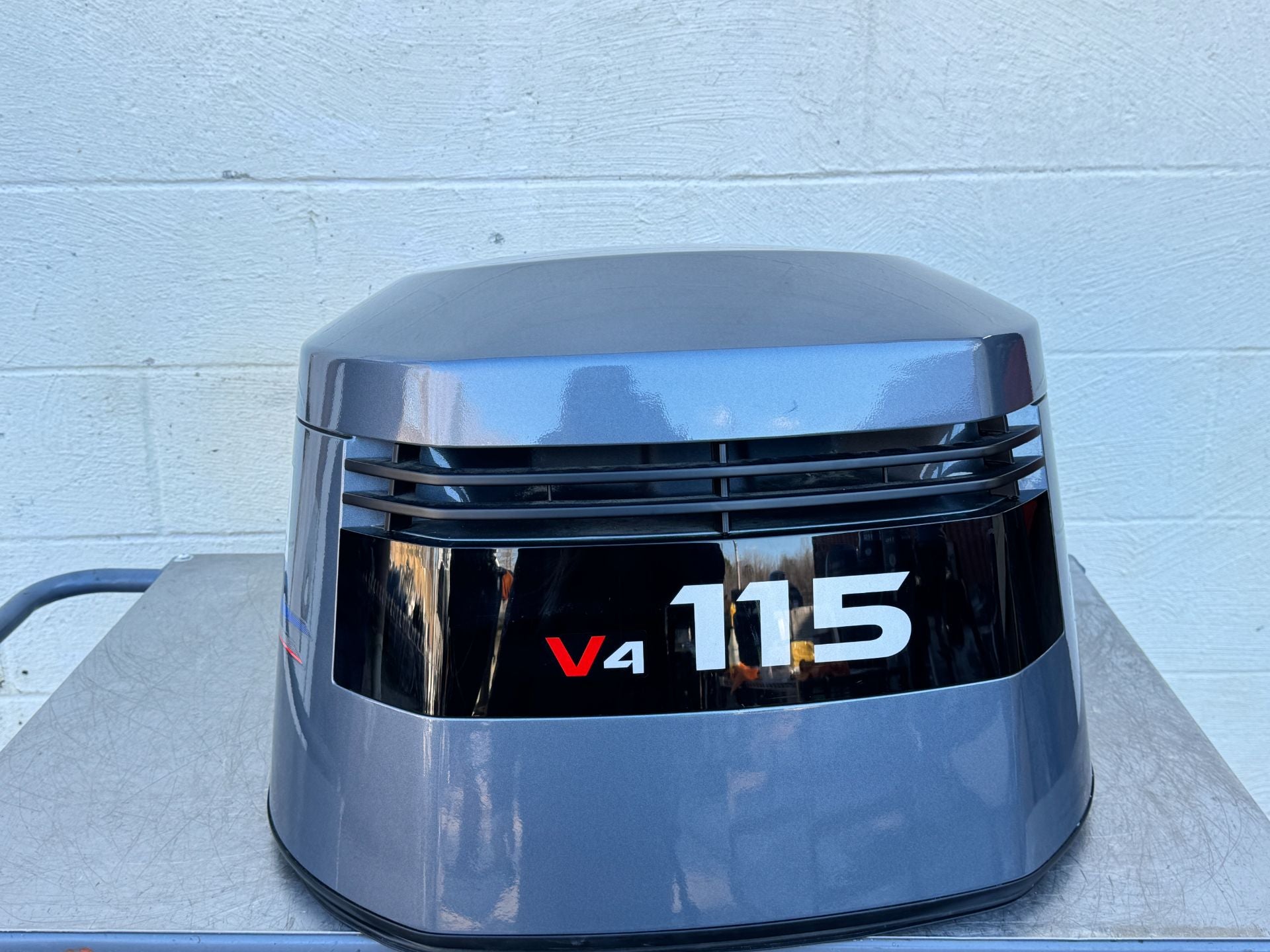 94-08 Yamaha V4 115HP 2 Stroke Outboard Top Cowling Cover Hood