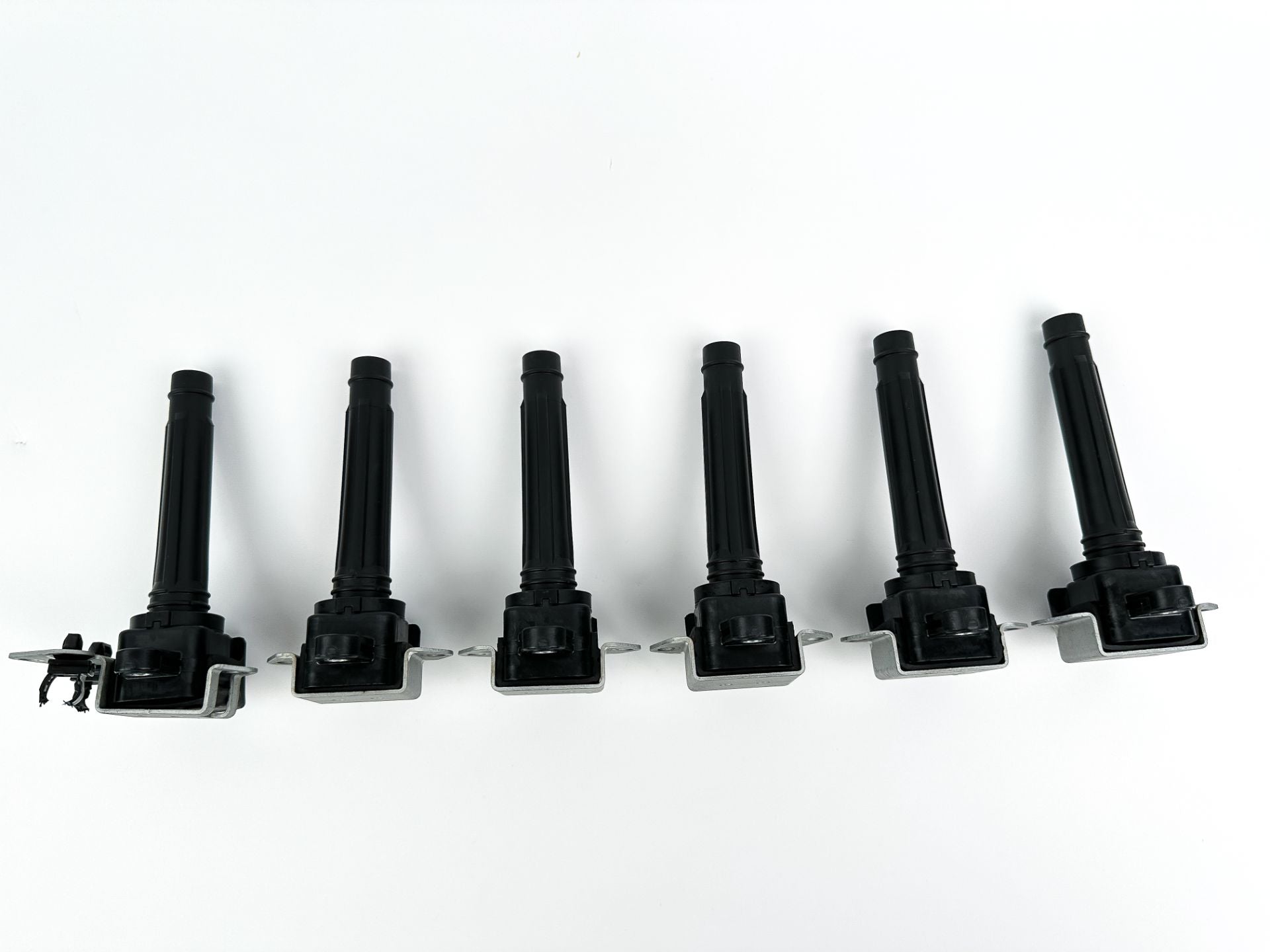 2018 Suzuki 350 HP 4 Stroke Outboard Ignition Coil Set 33410-98L00 OEM