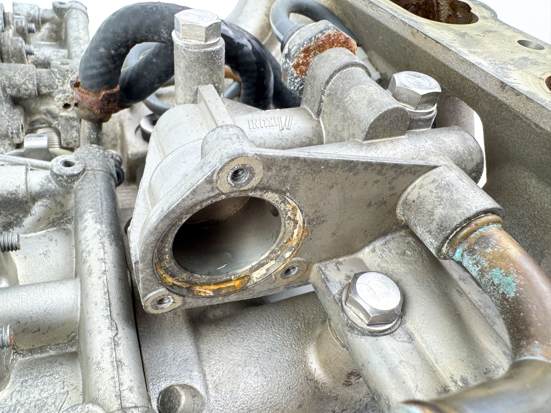 2003 Yamaha 115 HP 4 Stroke Outboard Intake Manifold & Throttle Body 68V-13751-01-00 OEM
